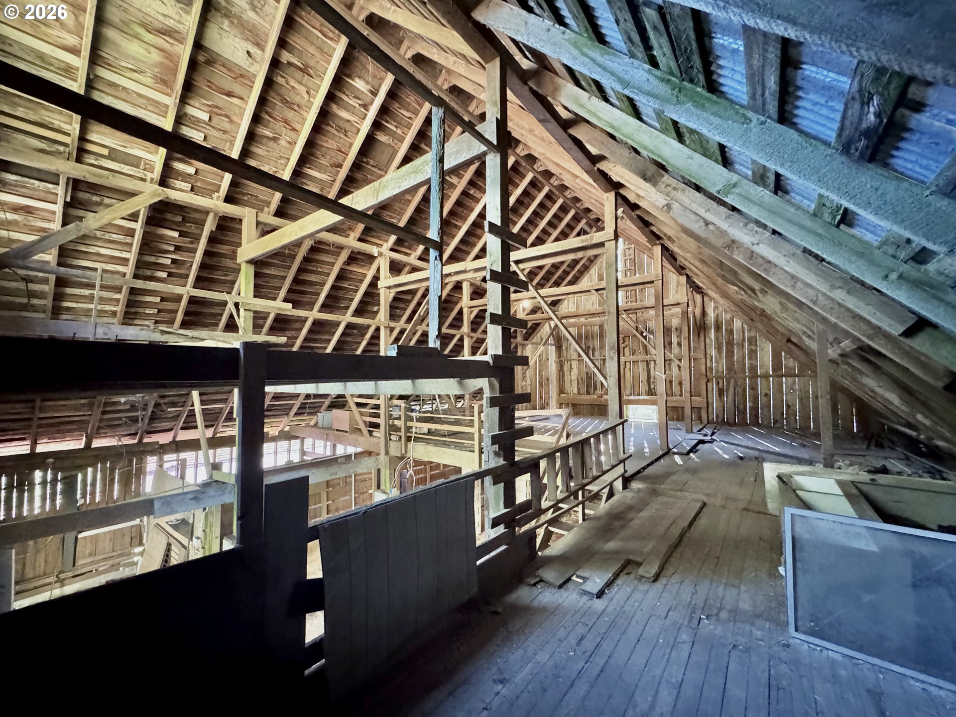main property photo 26