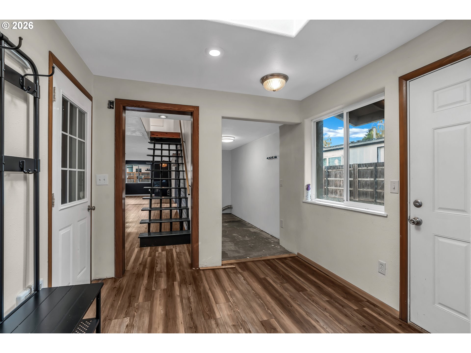 main property photo 13