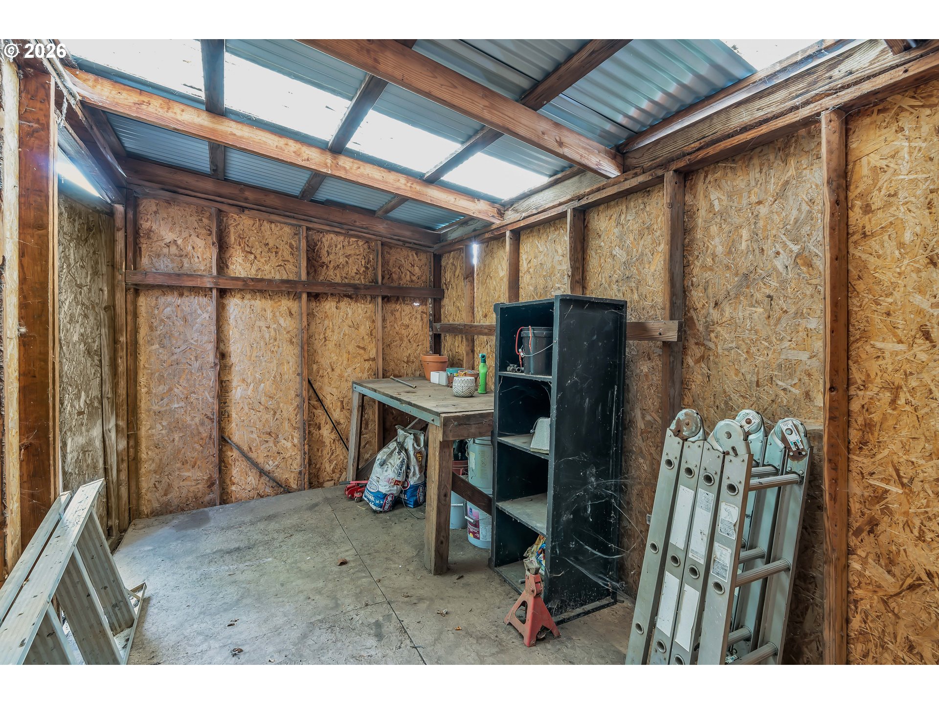 main property photo 34