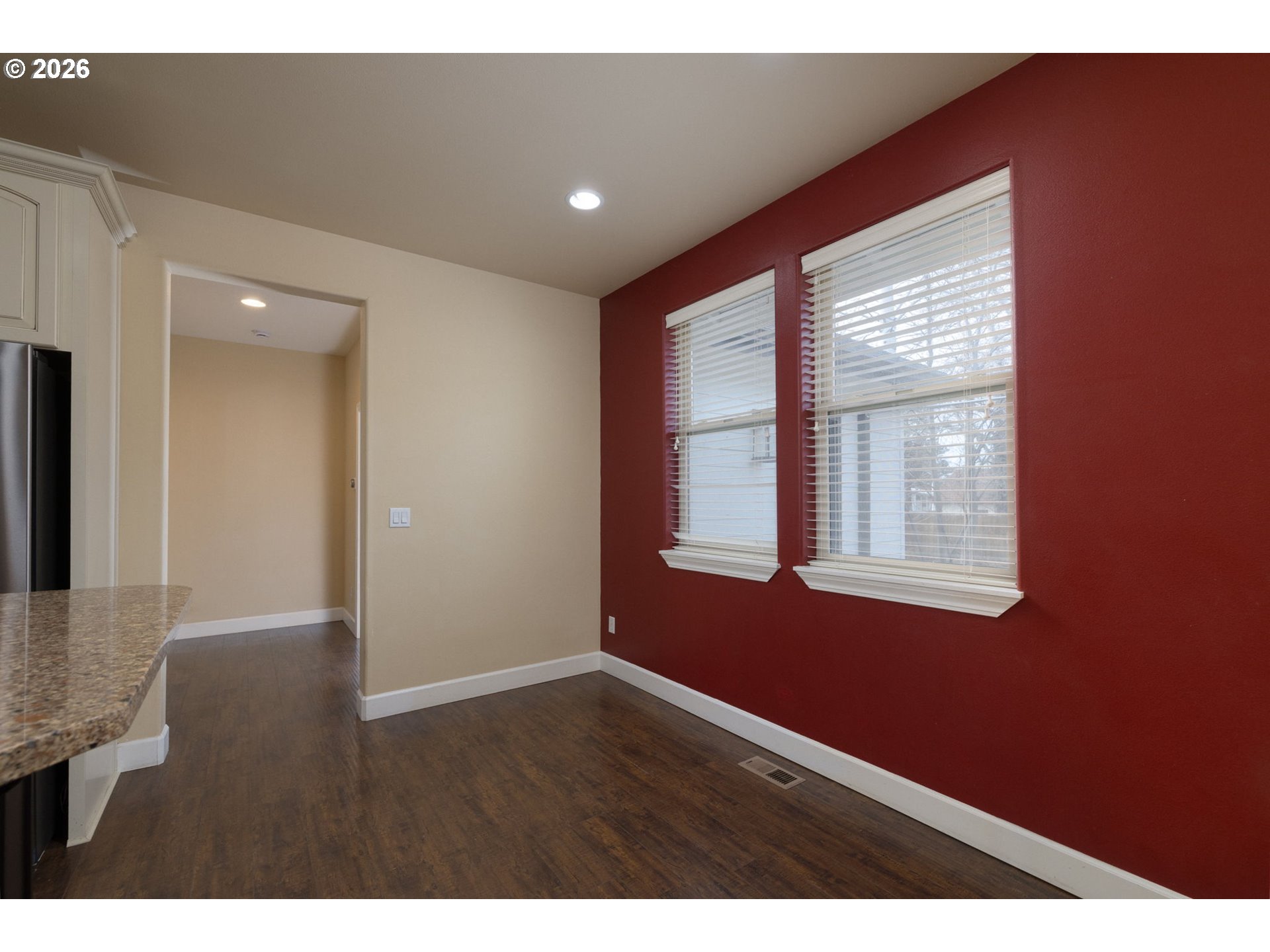 property viewer photo 12