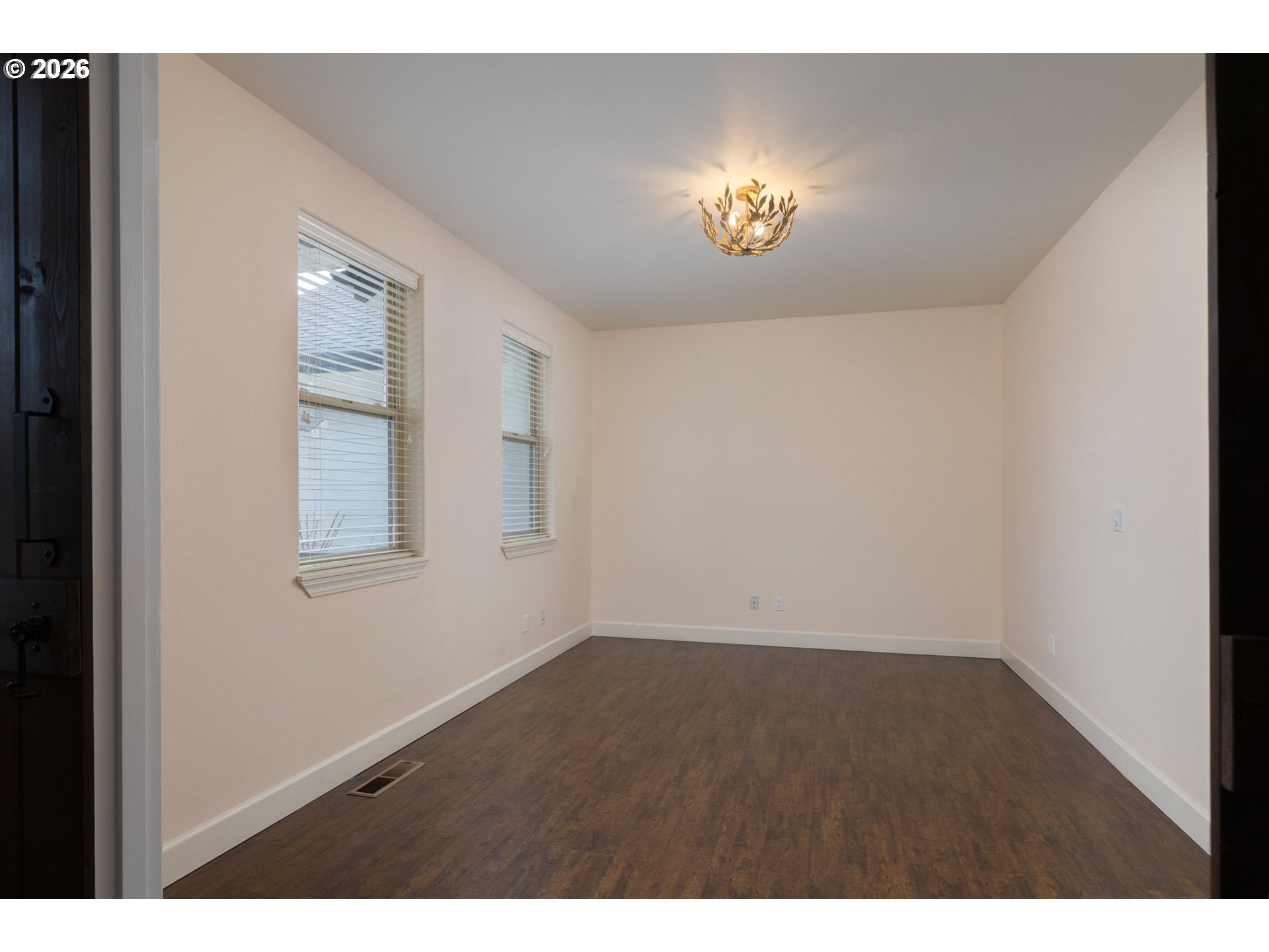 property viewer photo 13