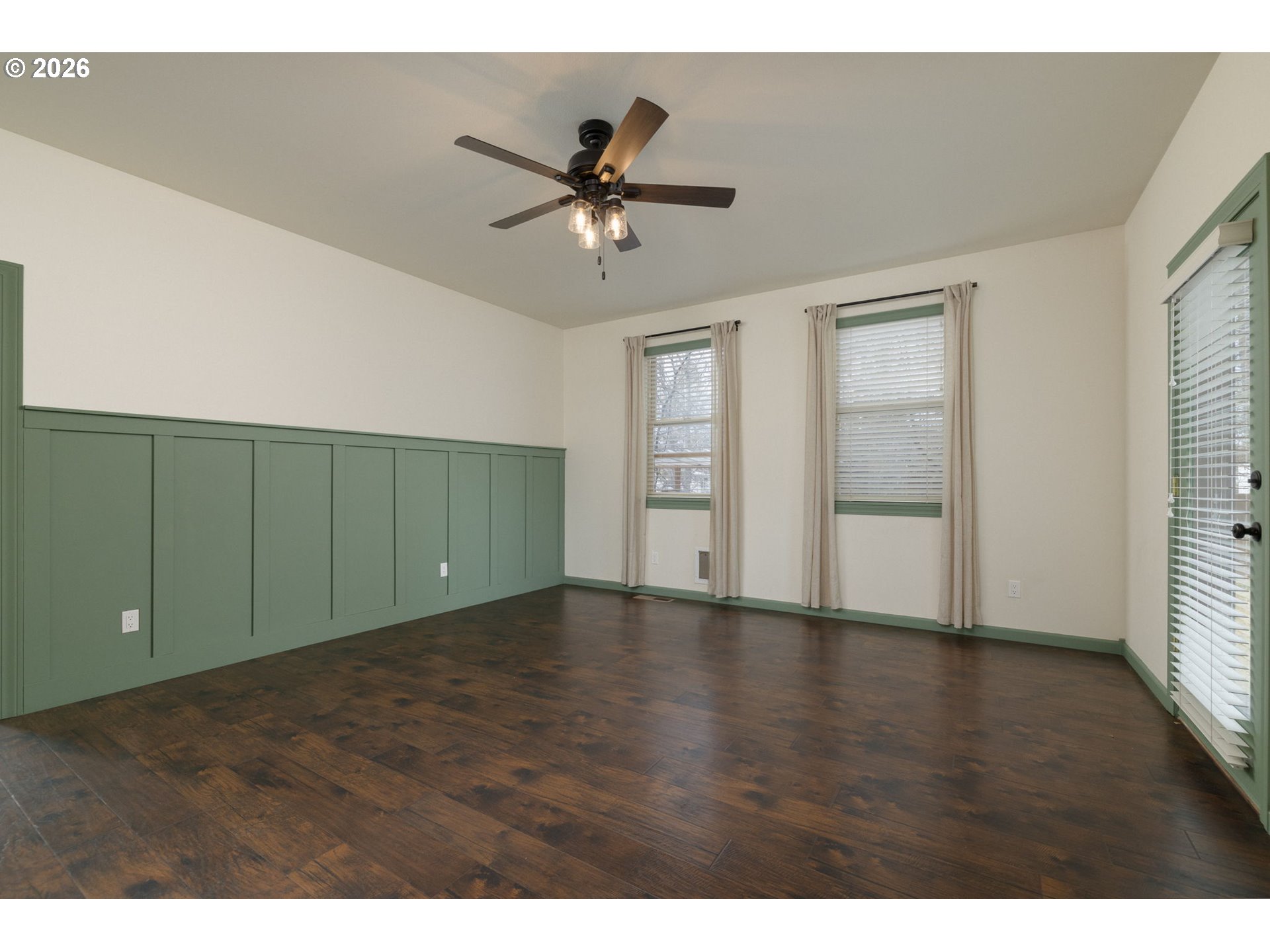 property viewer photo 14