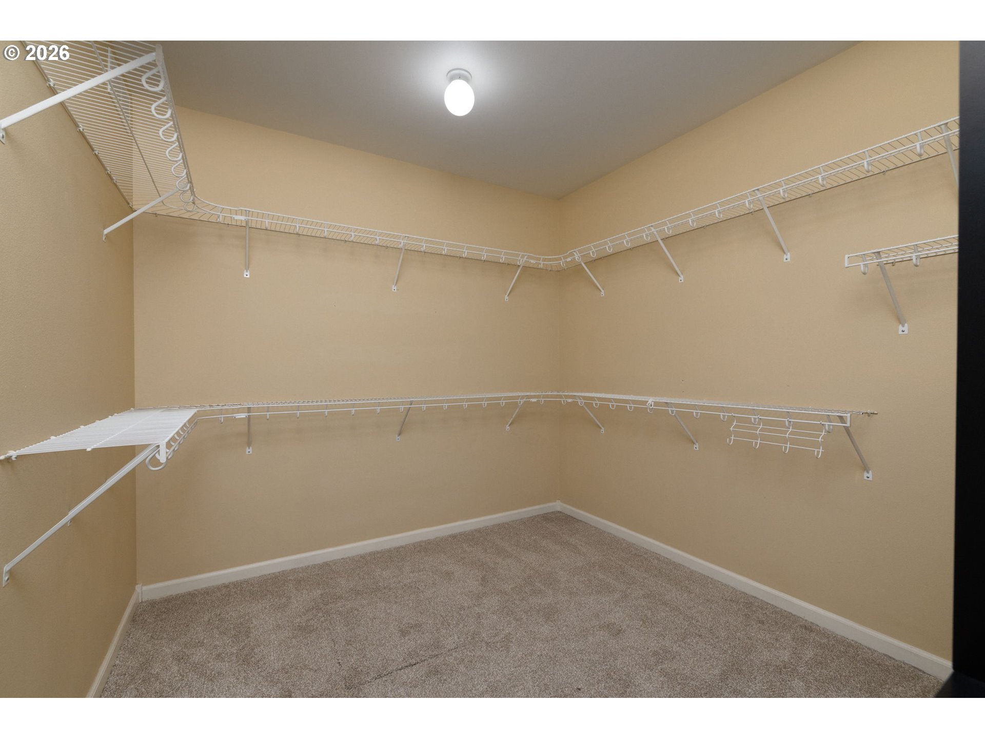 property viewer photo 17