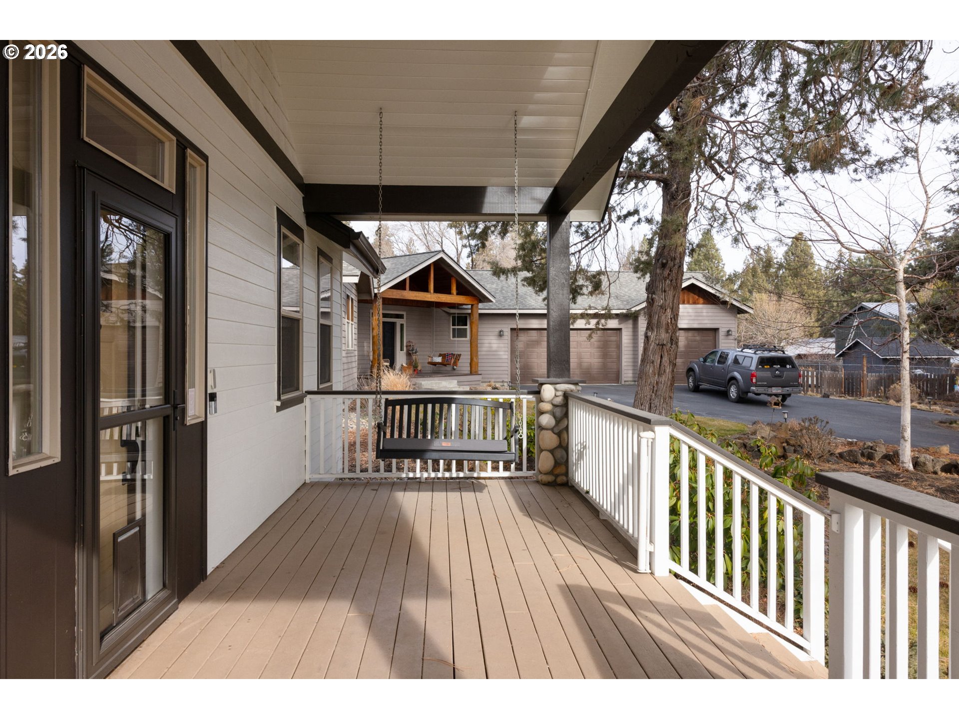 property viewer photo 2