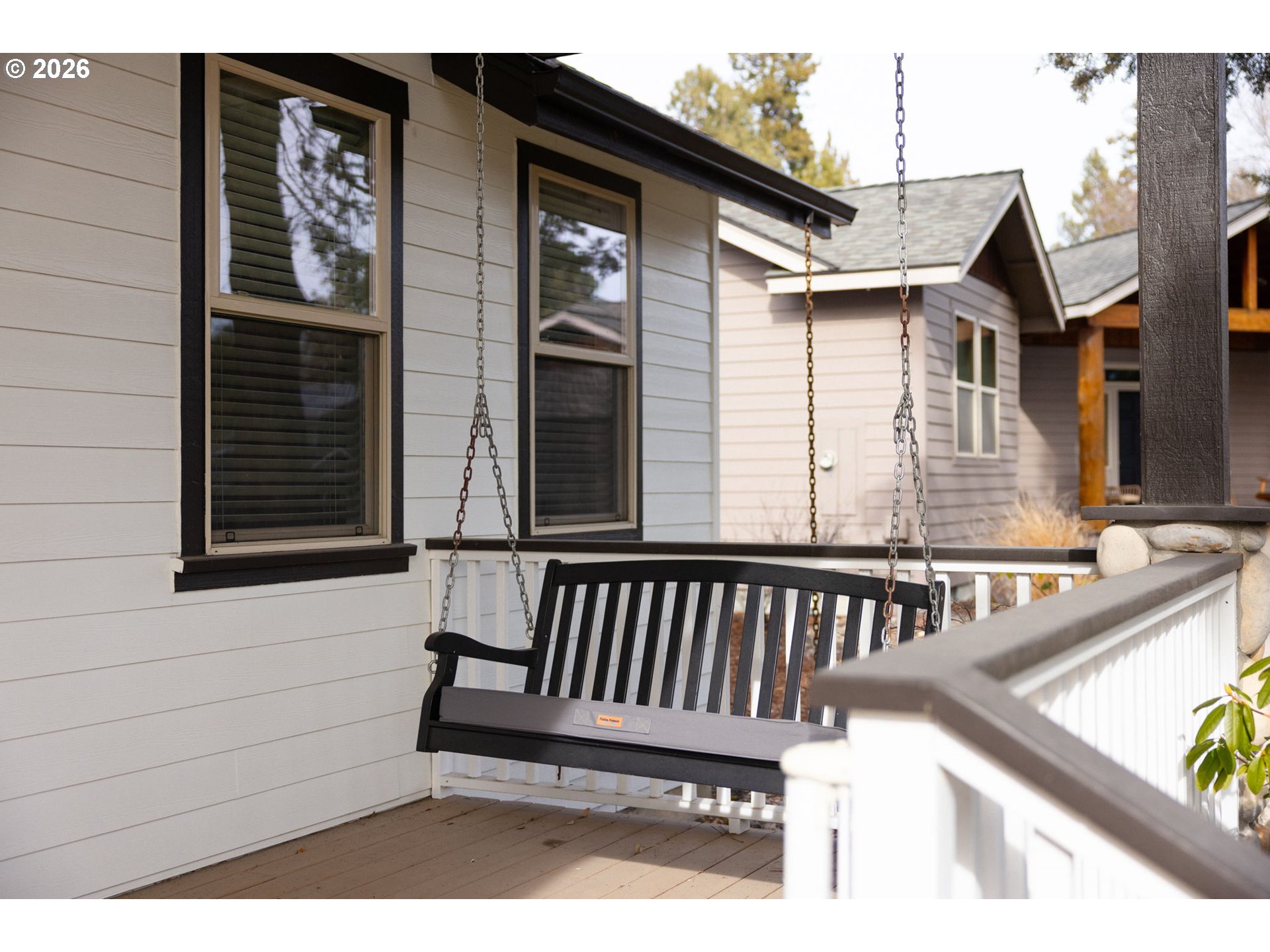 property viewer photo 3