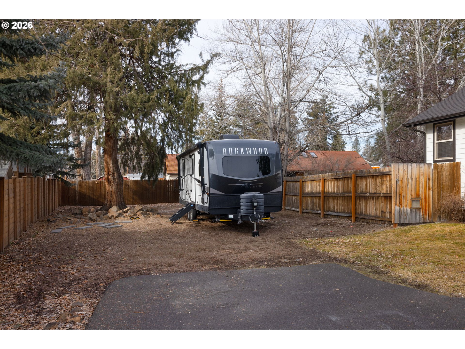 property viewer photo 35