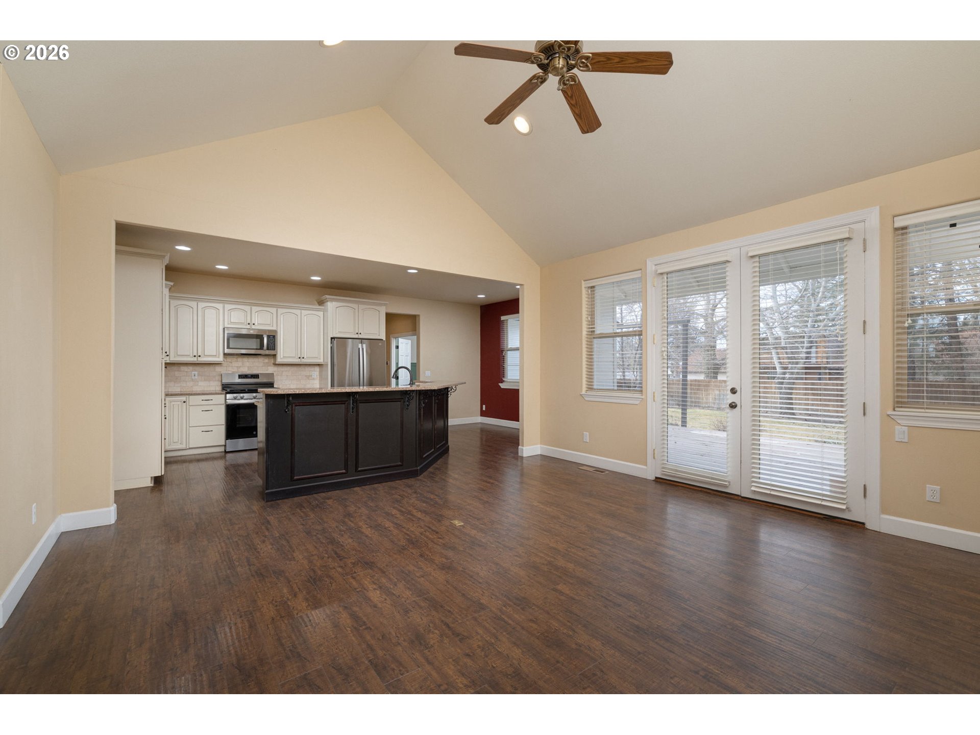 property viewer photo 9