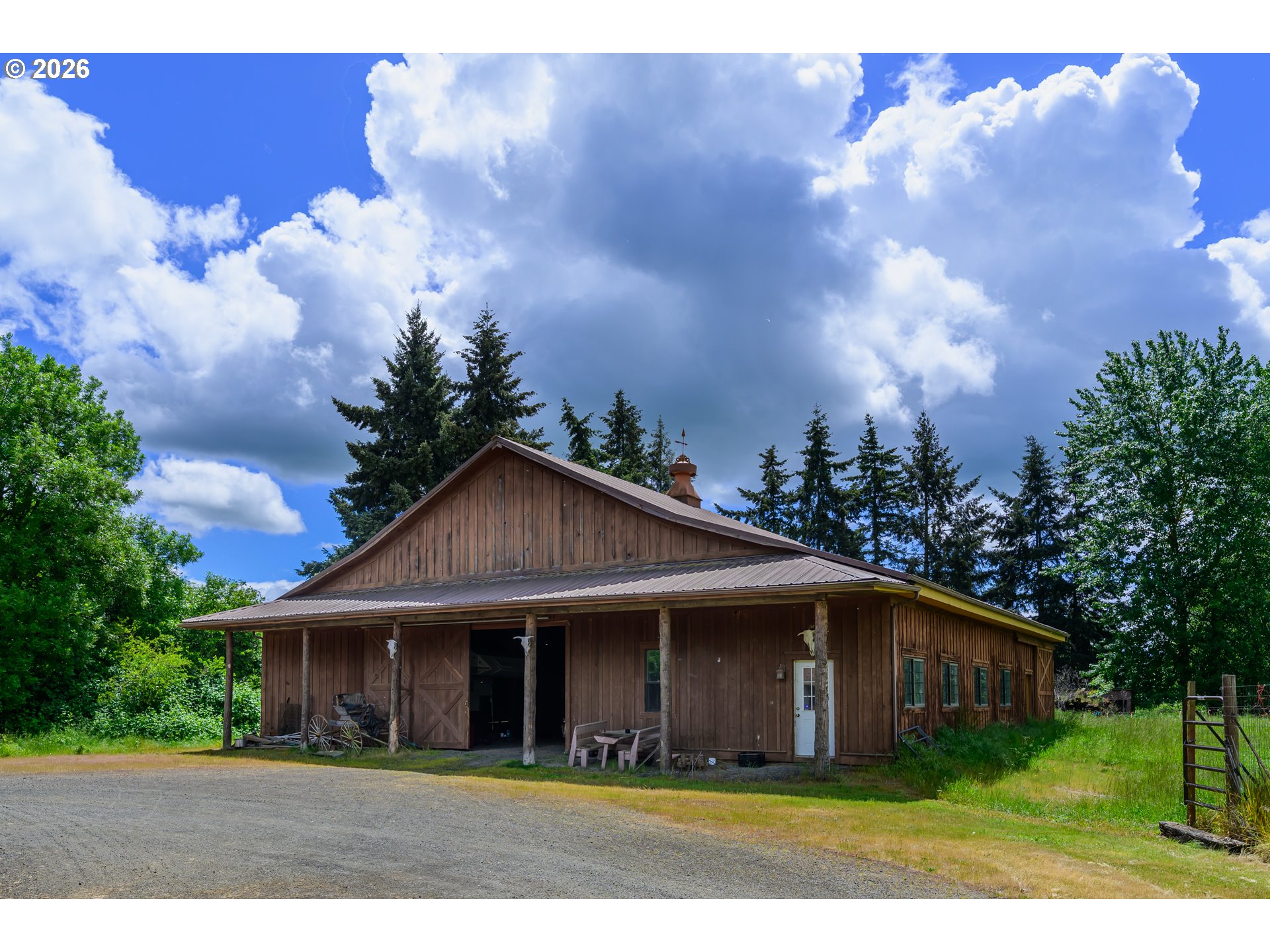 main property photo 16