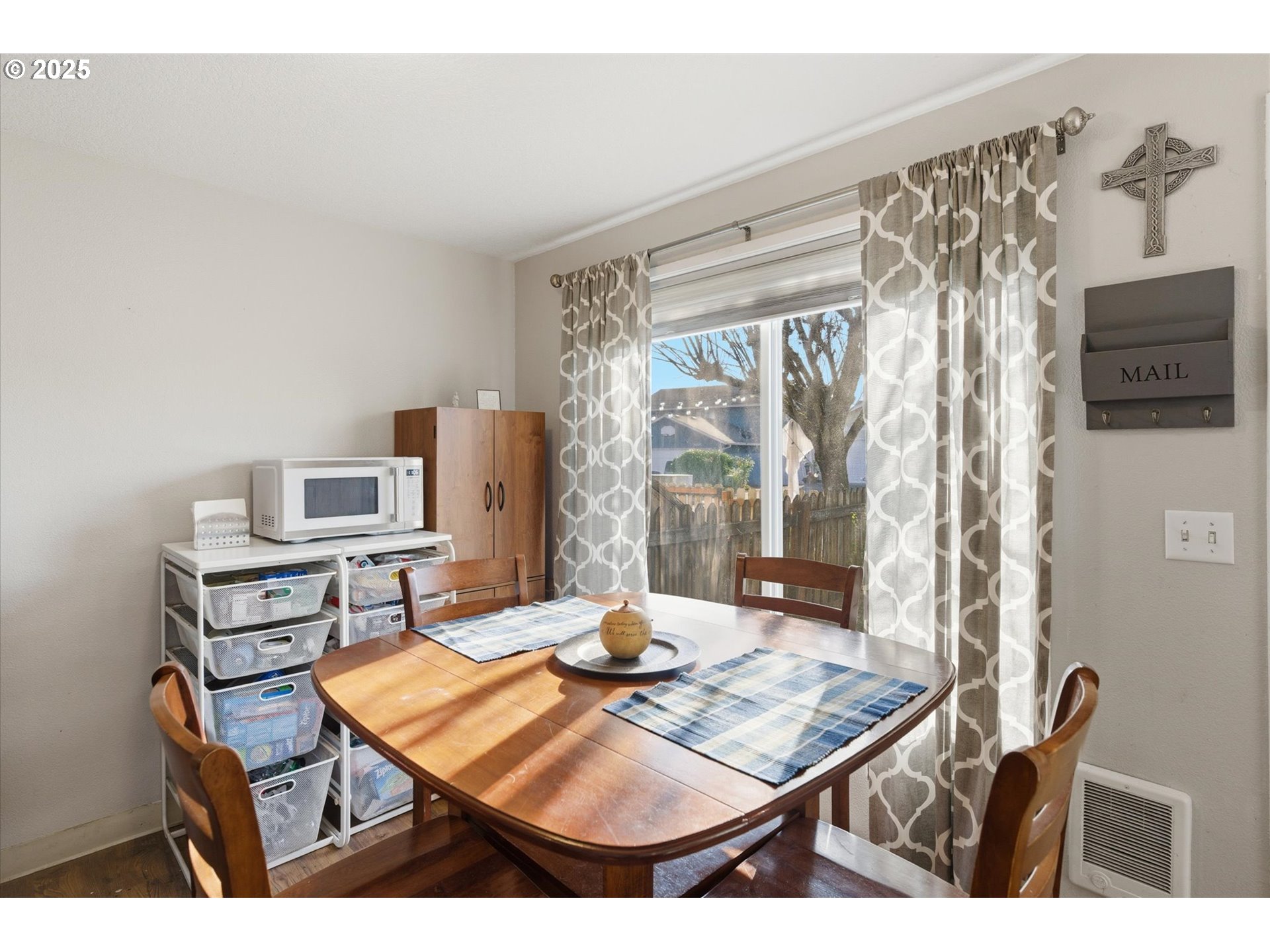 property viewer photo 11