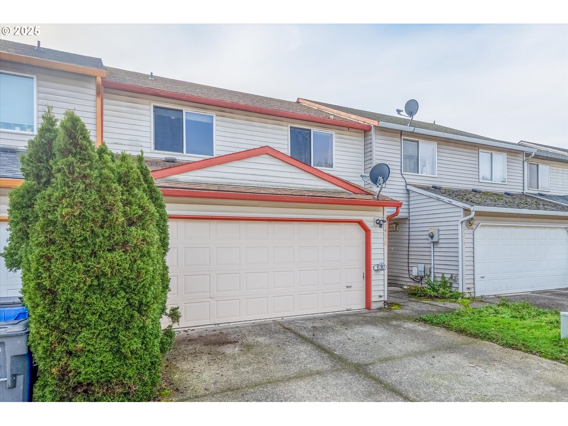property viewer photo 2