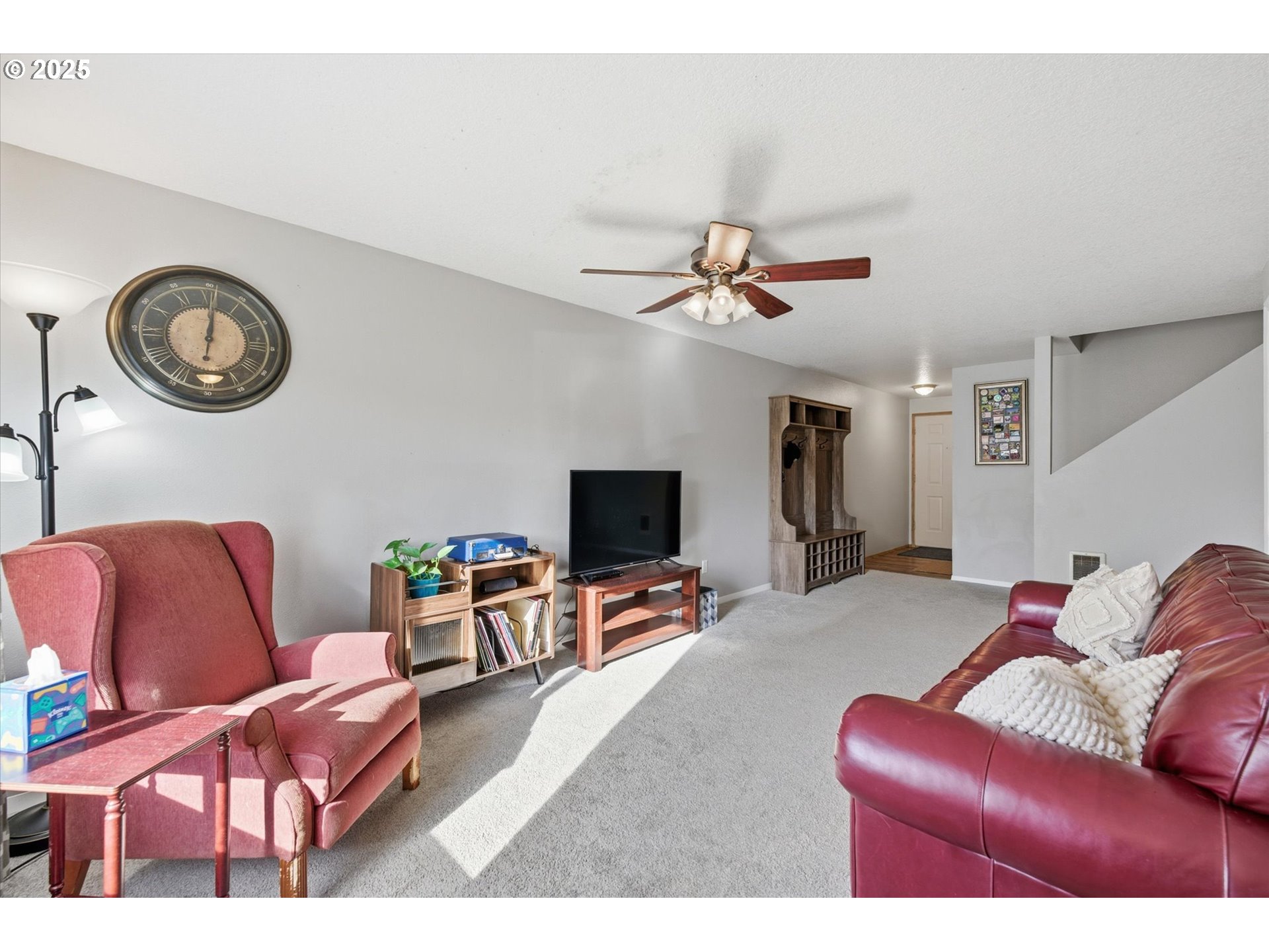 property viewer photo 7
