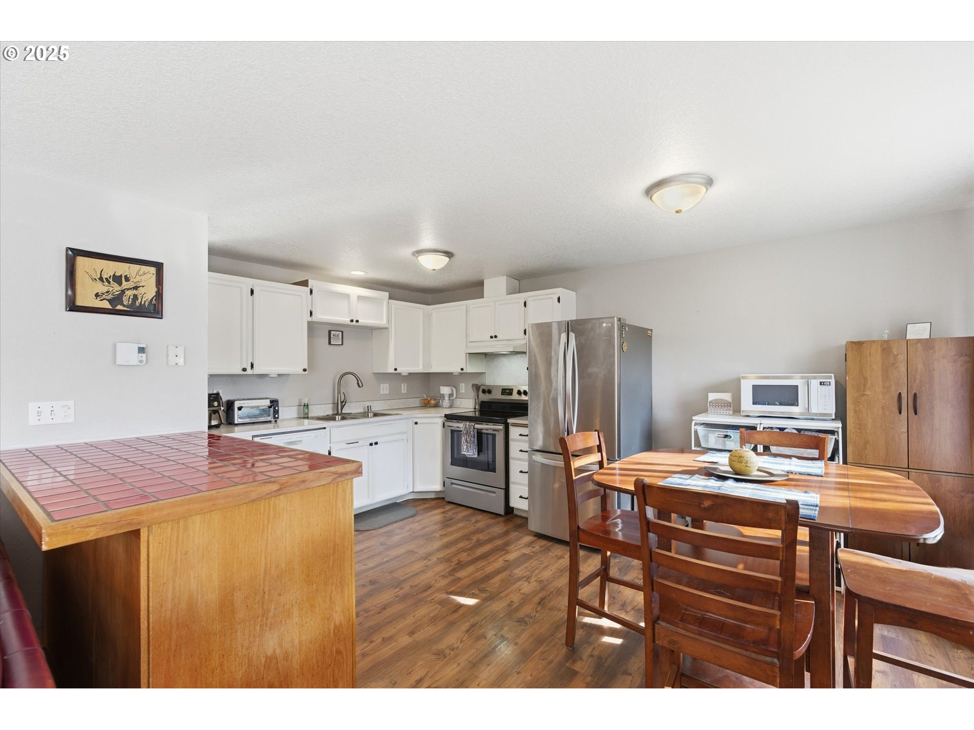 property viewer photo 9