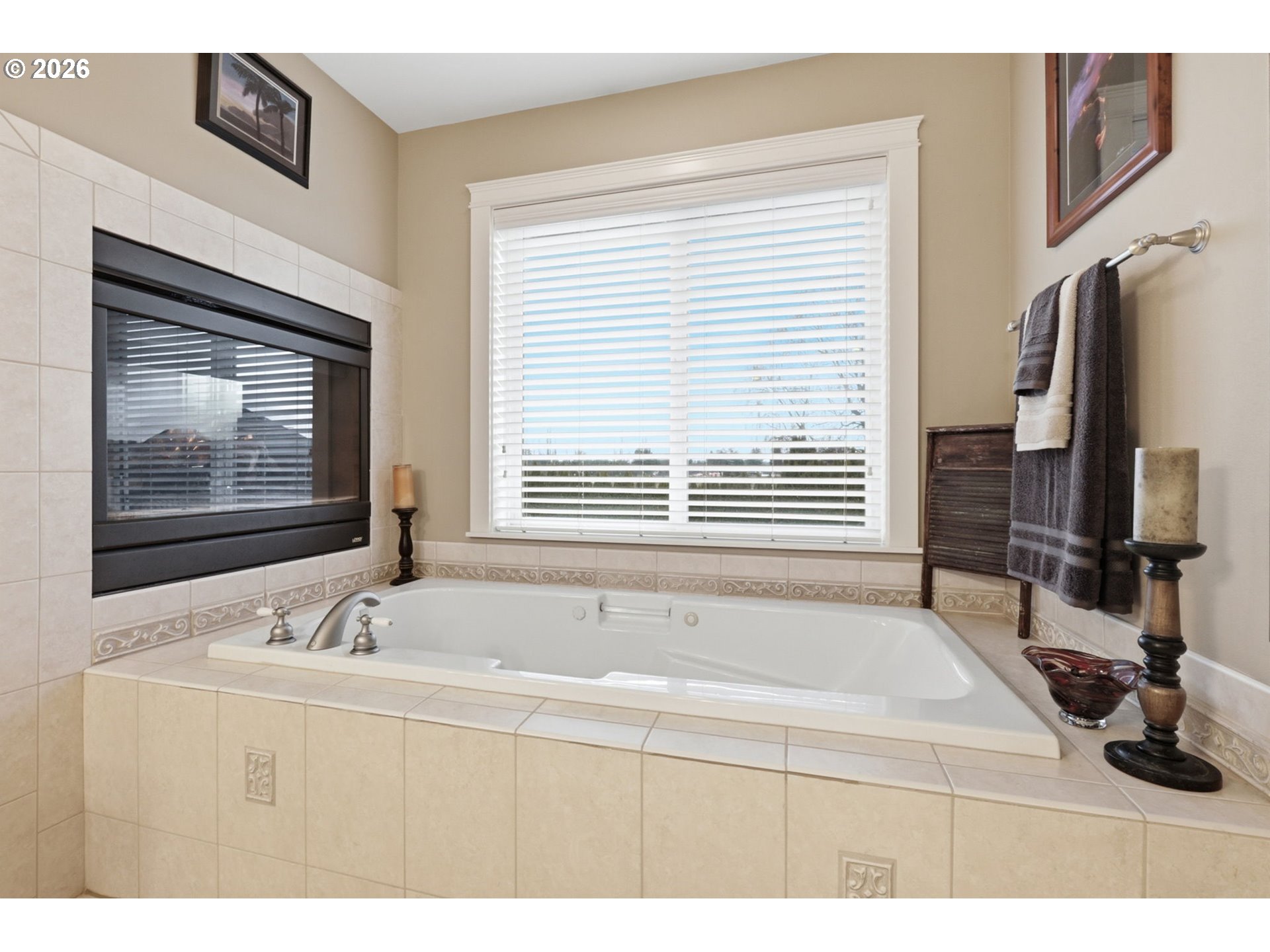 property viewer photo 23