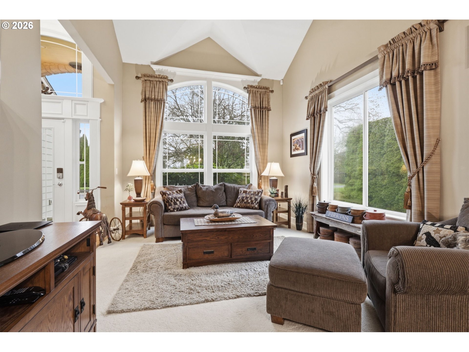 property viewer photo 3
