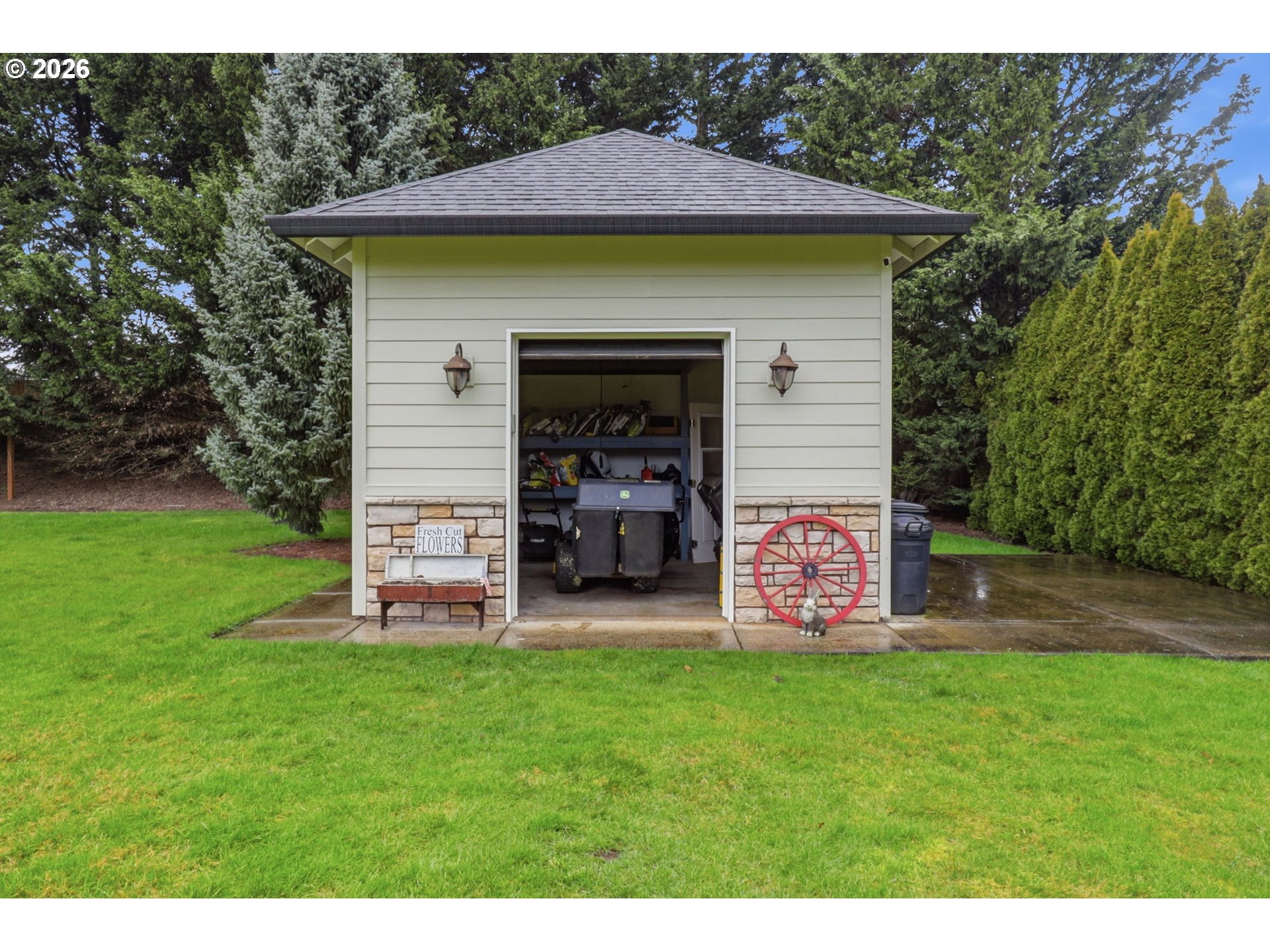 property viewer photo 33