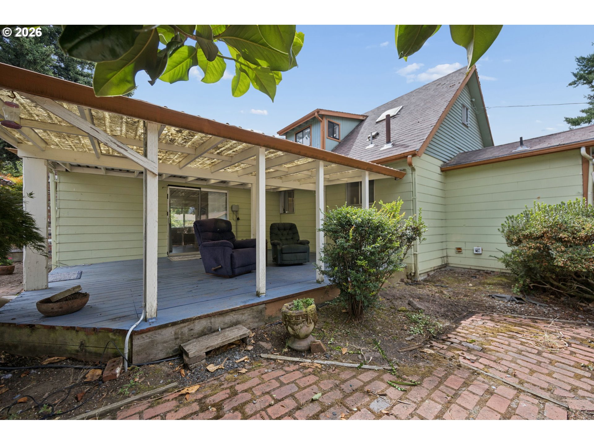 main property photo 33