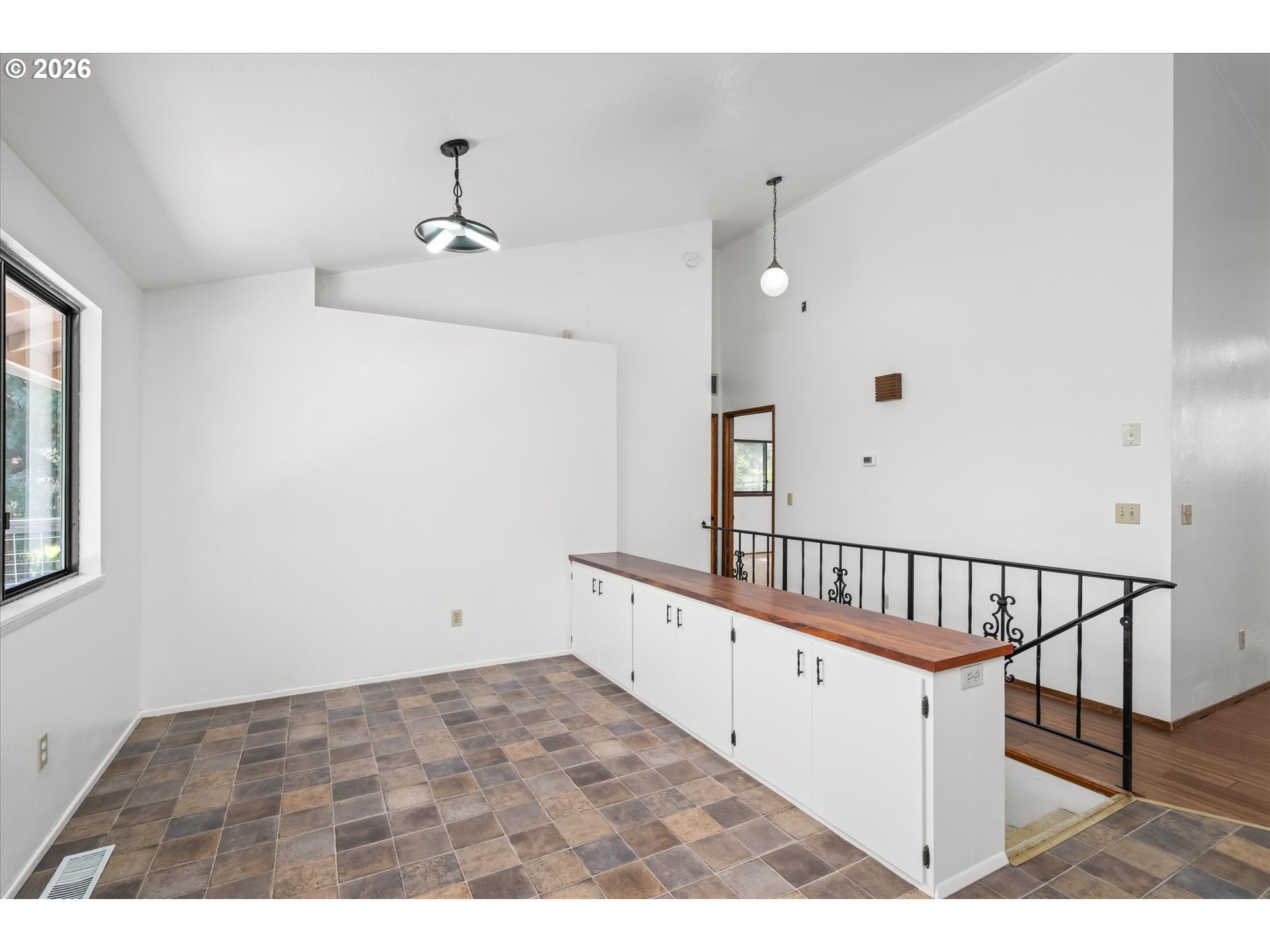 property viewer photo 12
