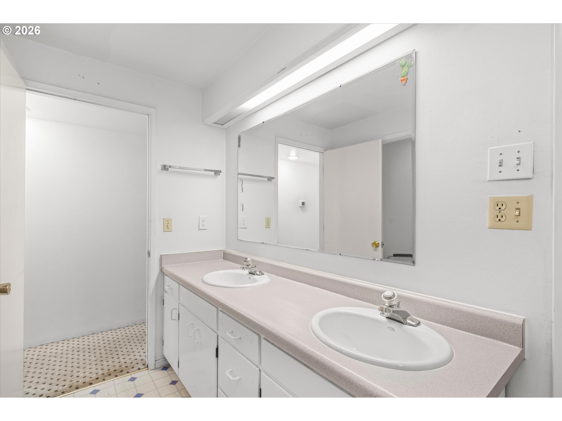 property viewer photo 29