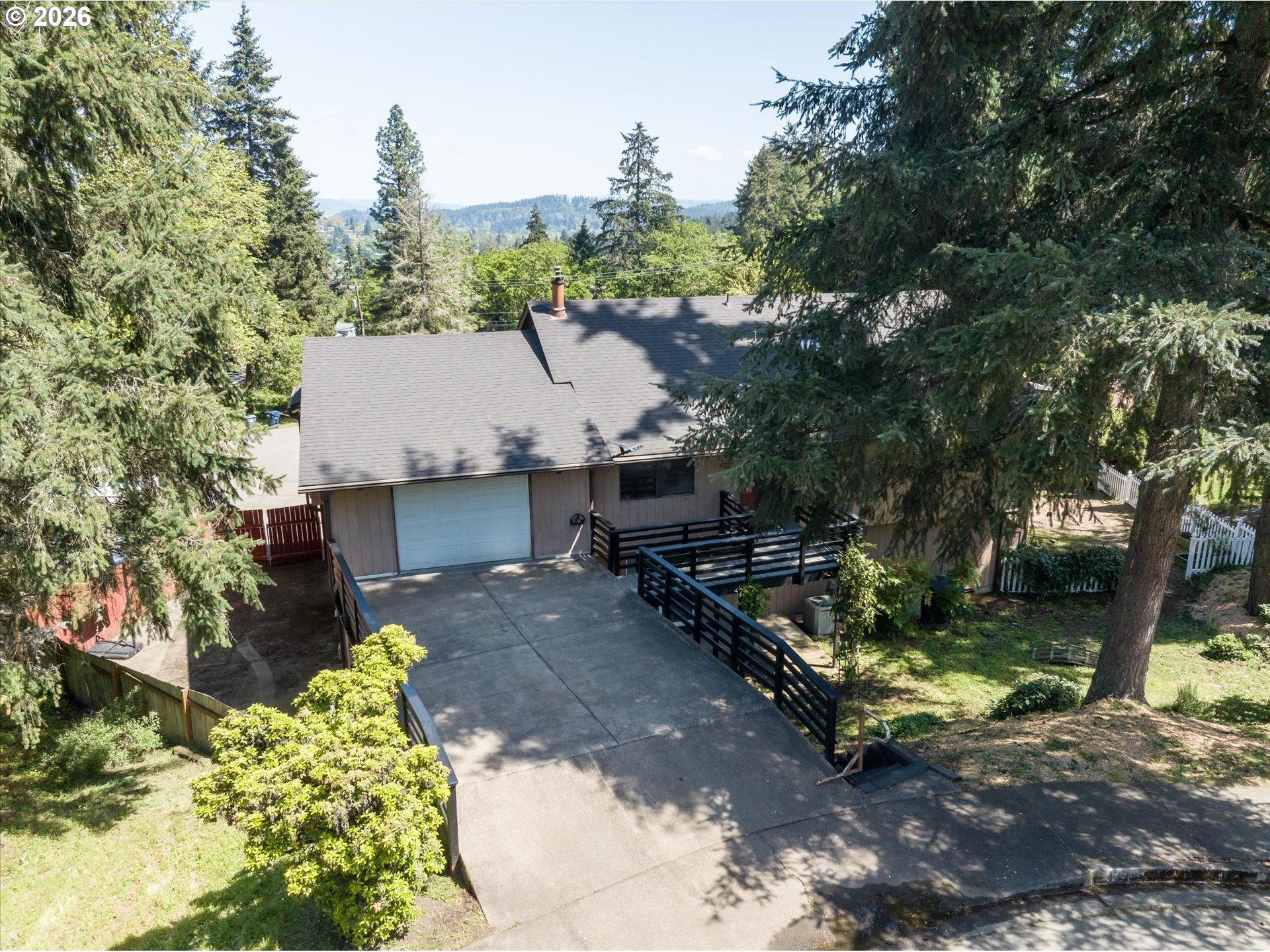 property viewer photo 3