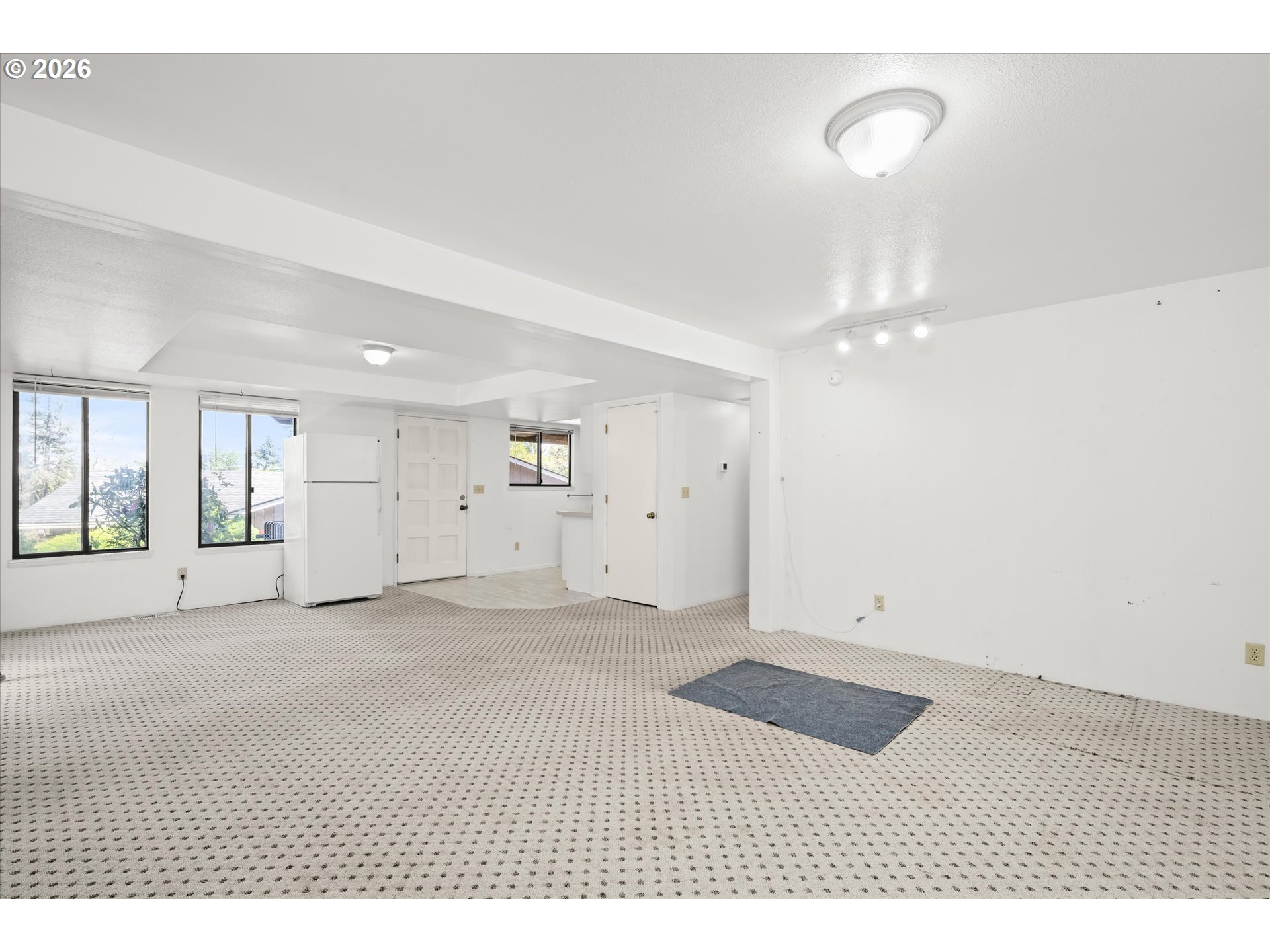 property viewer photo 33