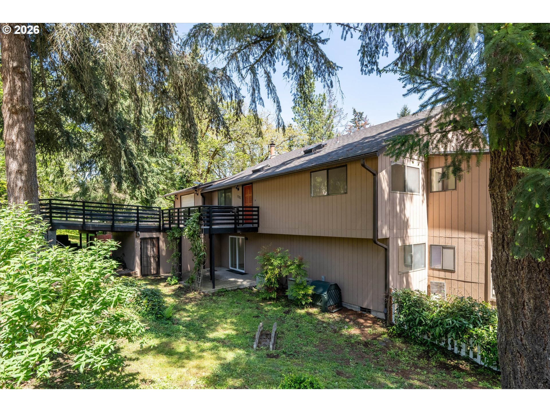 property viewer photo 5
