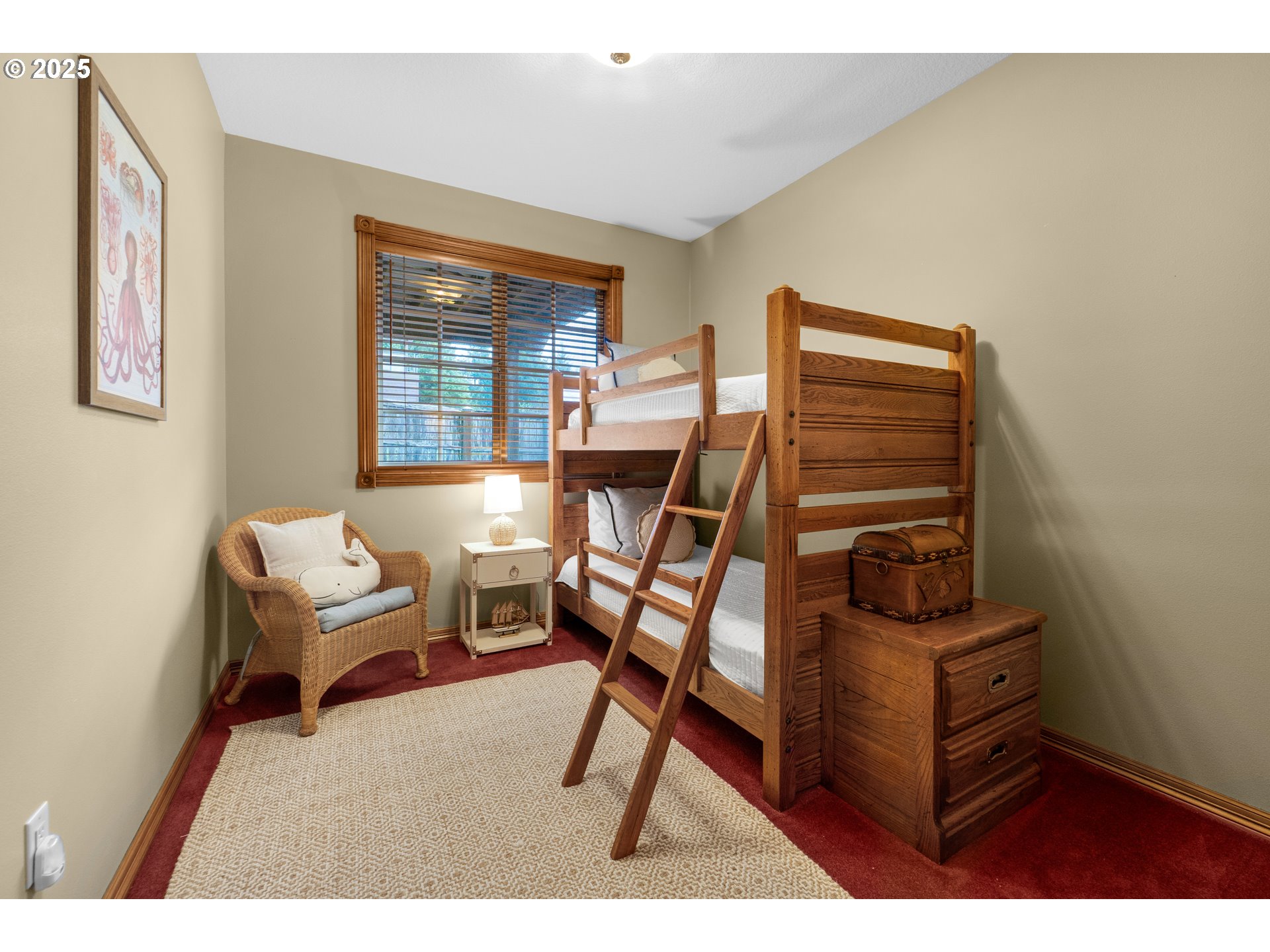 property viewer photo 27