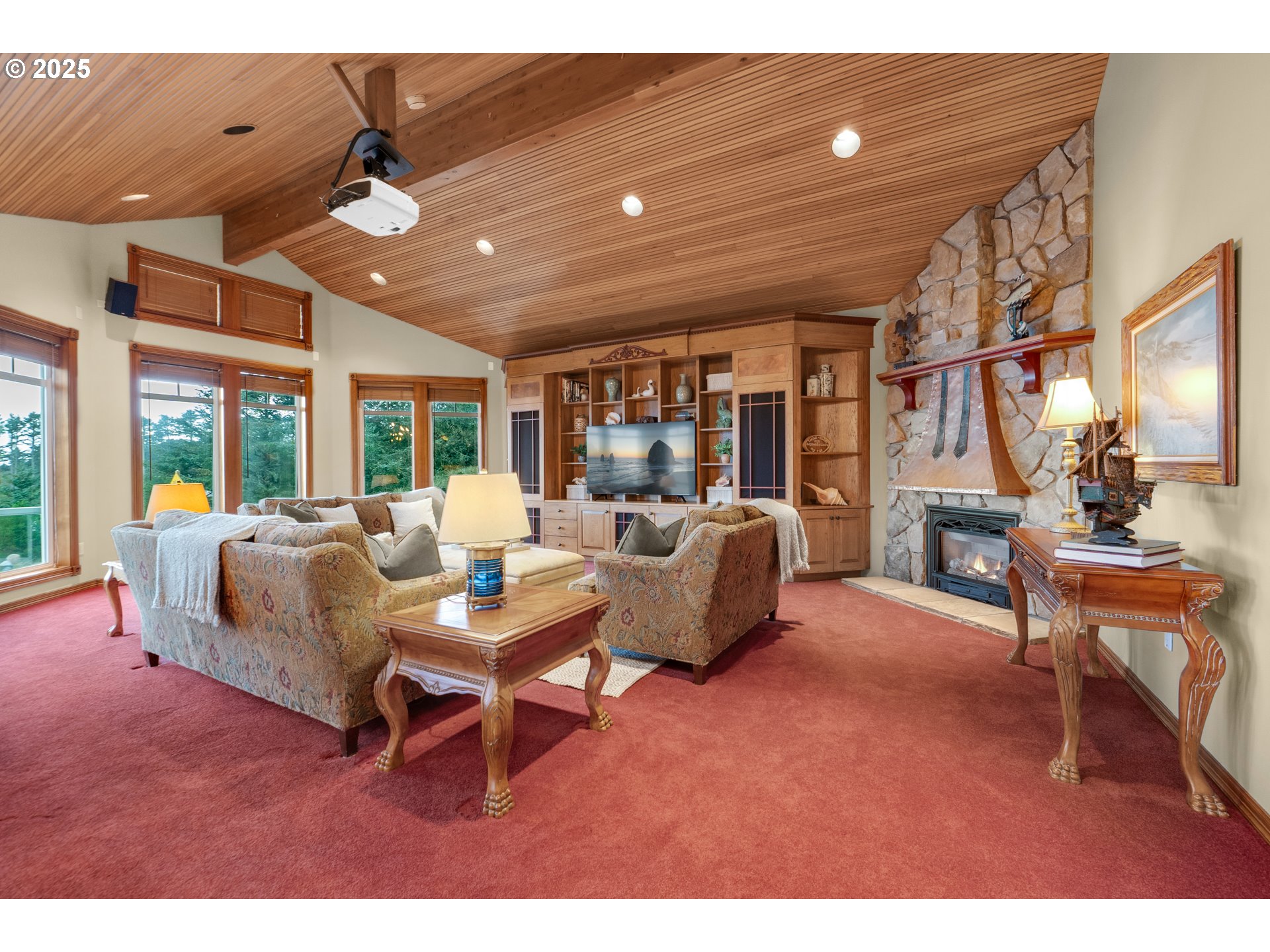 property viewer photo 7