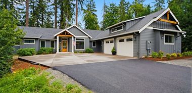 image of property with 5 Bed | 3 Bath | 3,739 Sqft