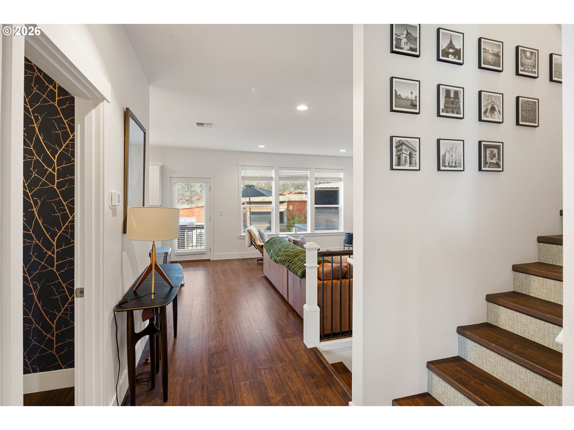 property viewer photo 22