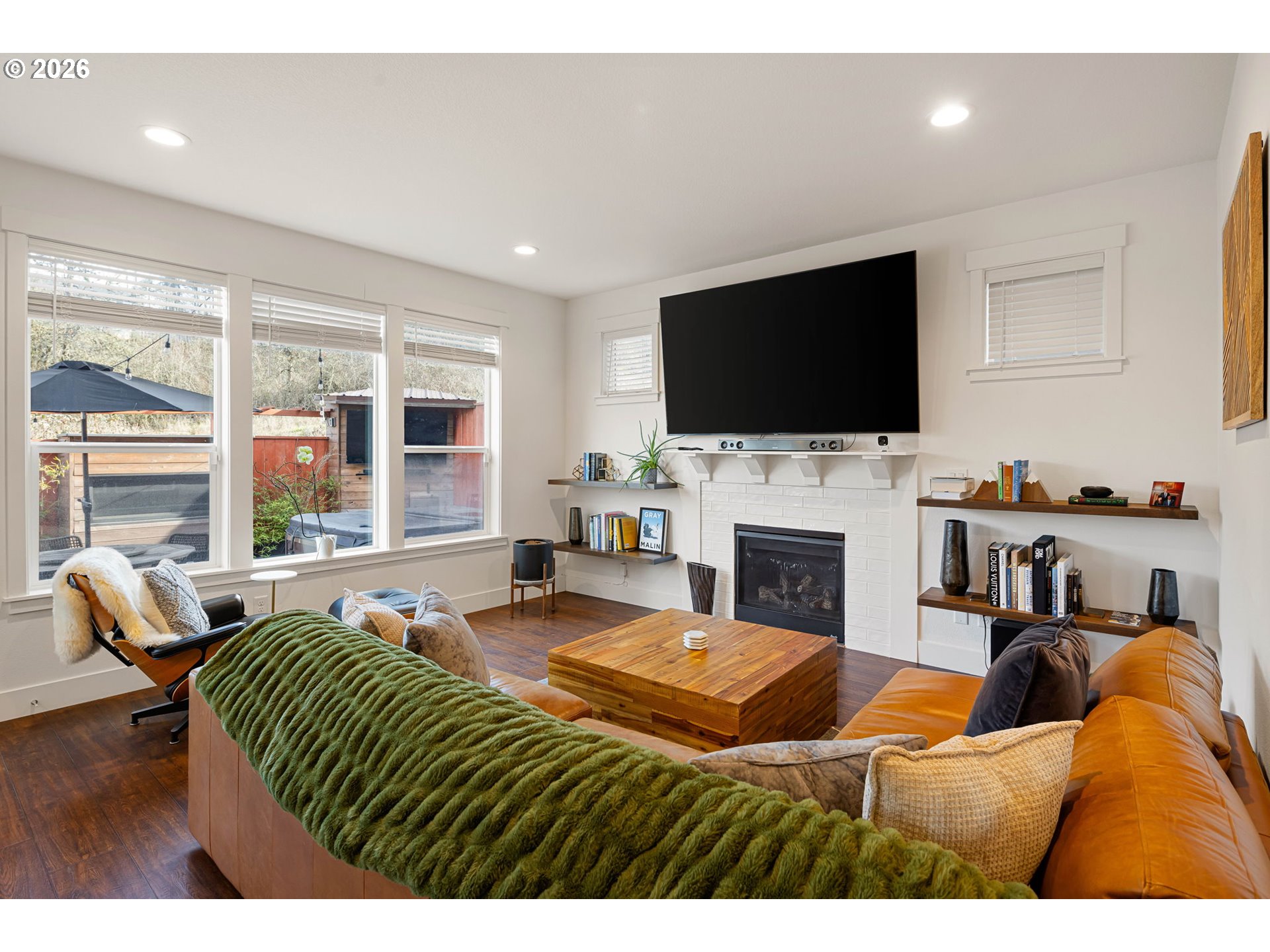 property viewer photo 30