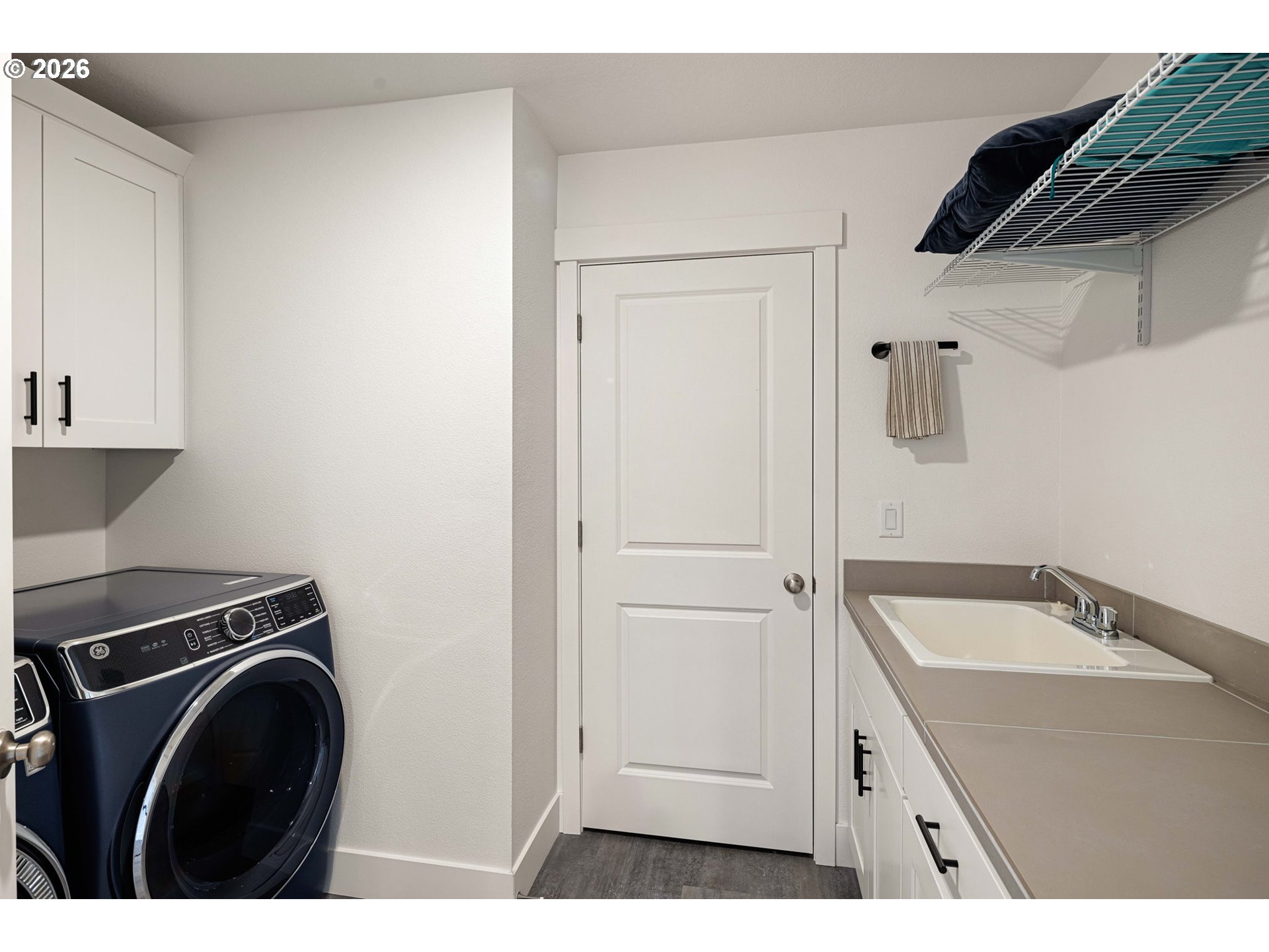 property viewer photo 42