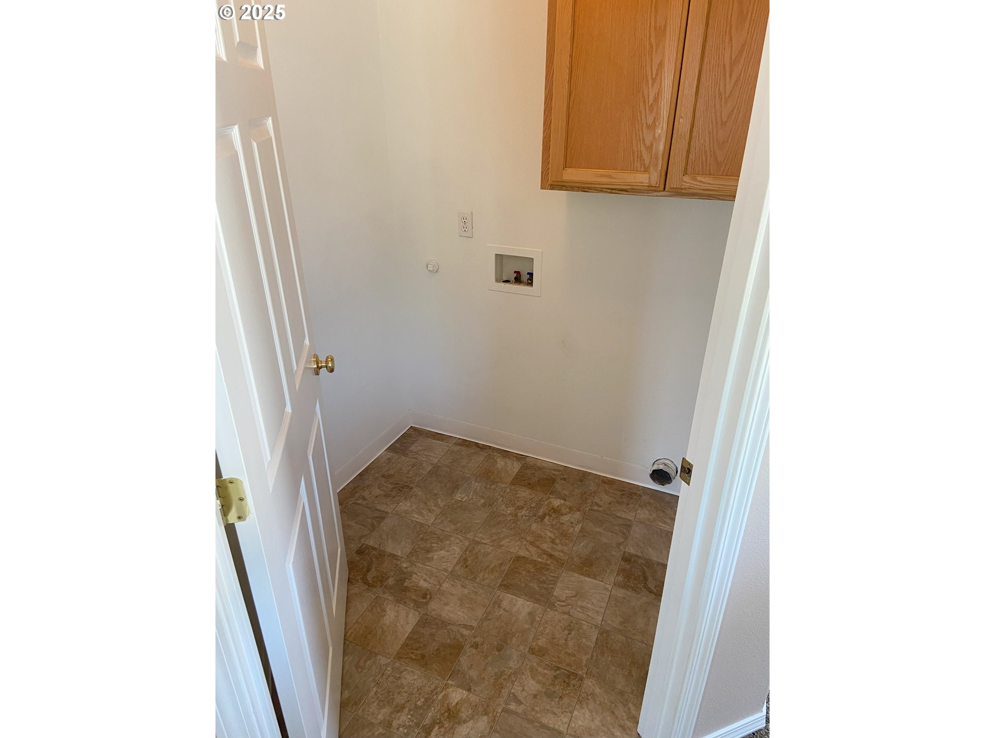 property viewer photo 25