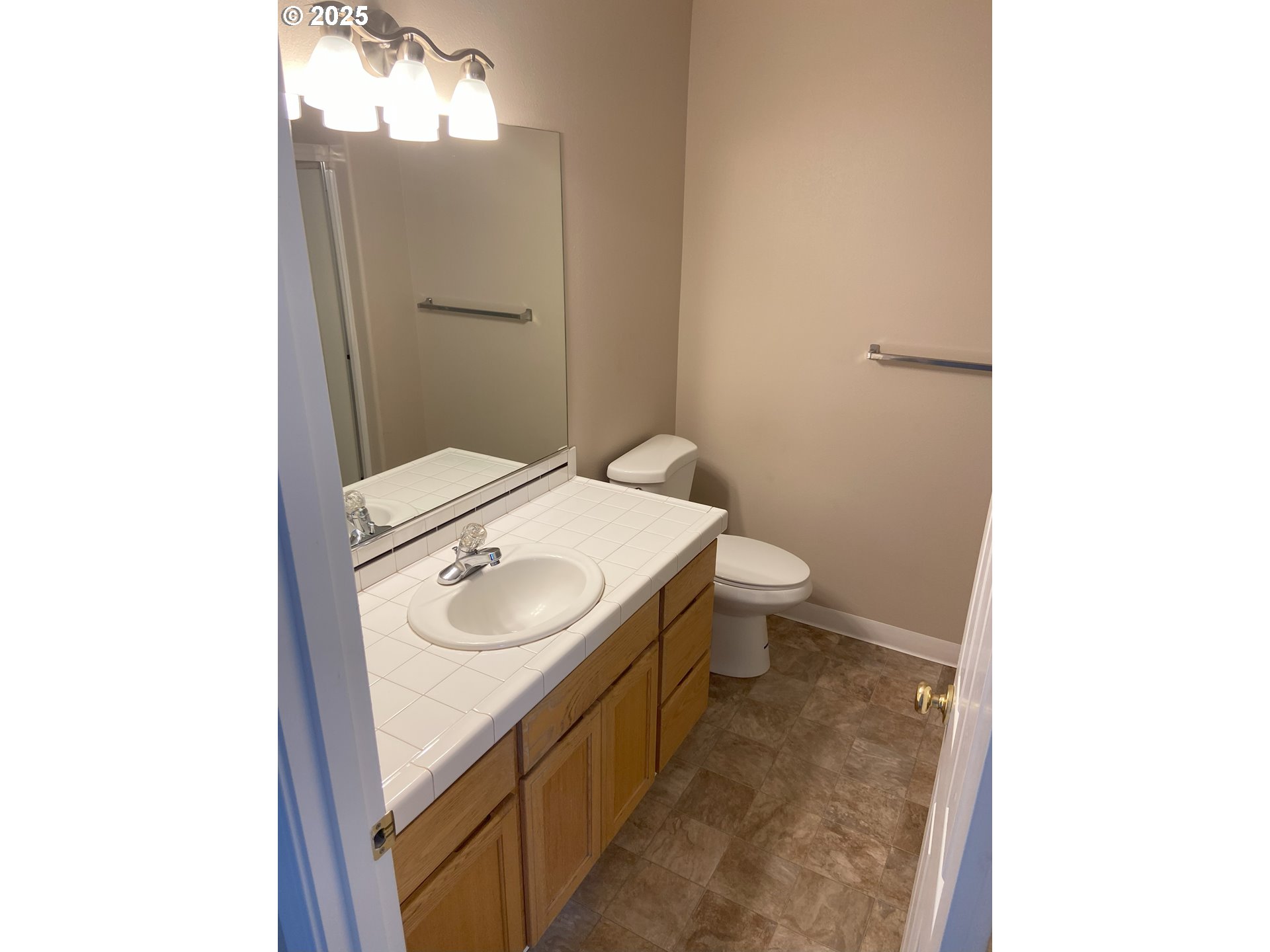 property viewer photo 26
