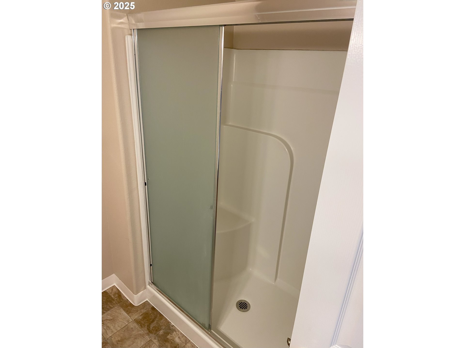property viewer photo 28
