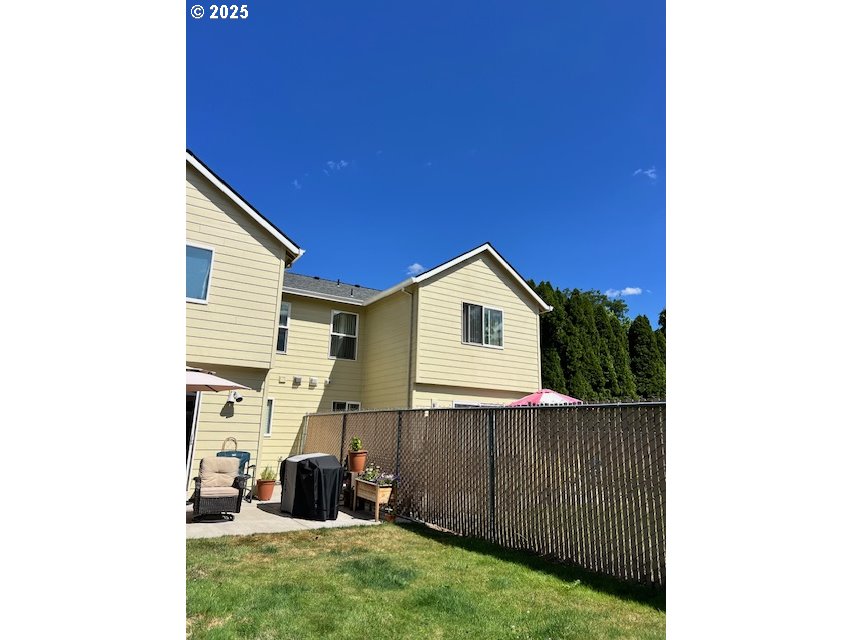 property viewer photo 3