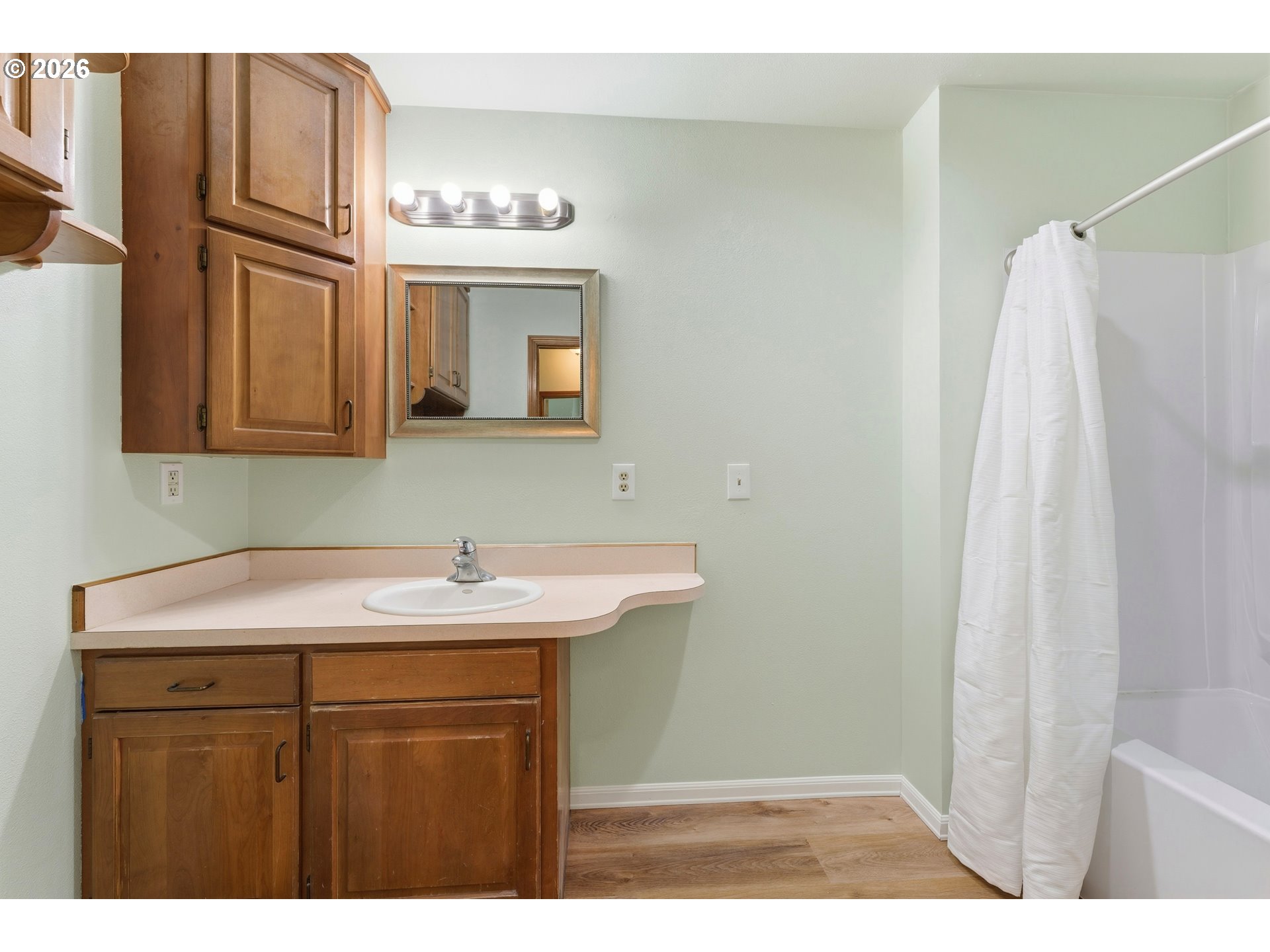 property viewer photo 21
