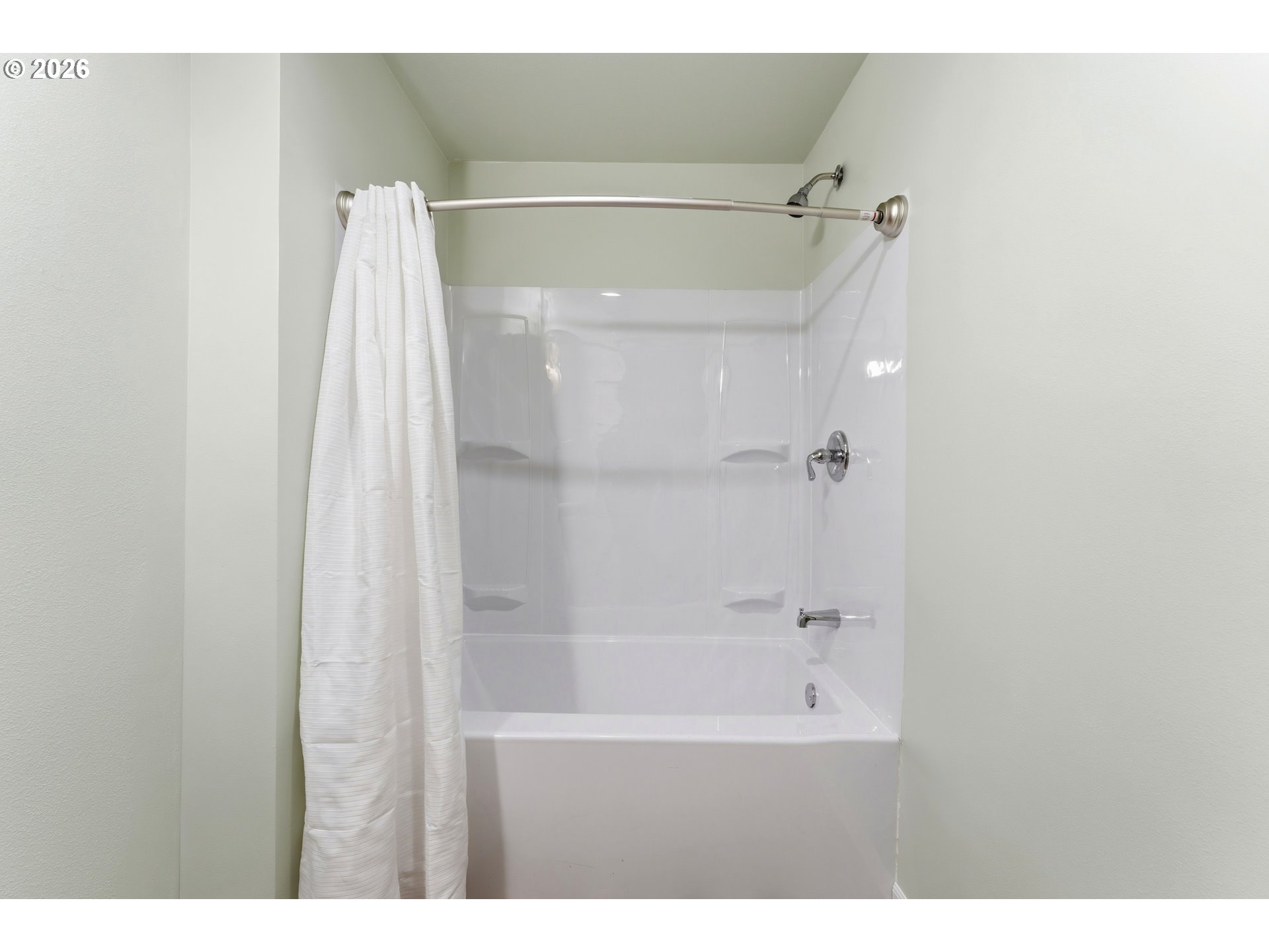 property viewer photo 23