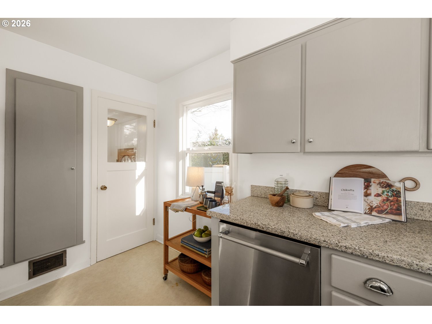 property viewer photo 10