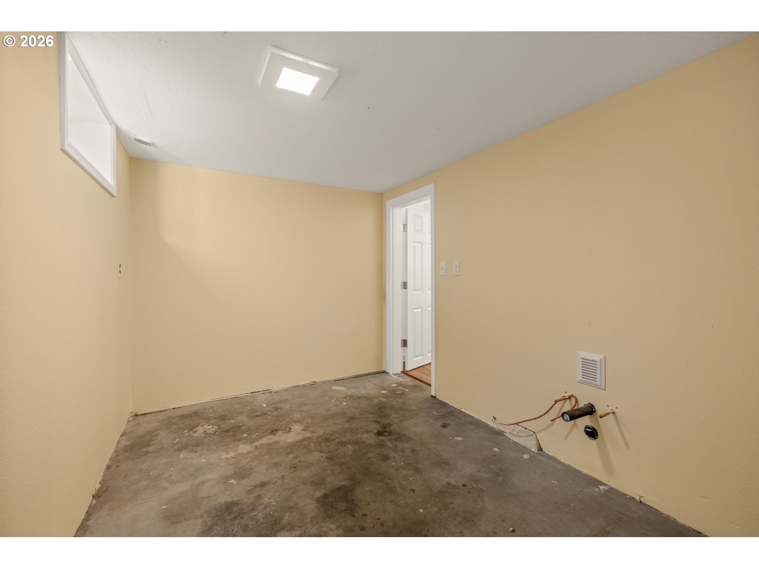 property viewer photo 32