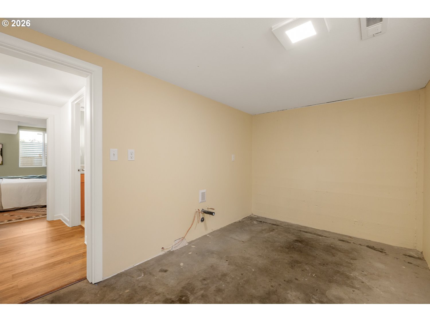 property viewer photo 33