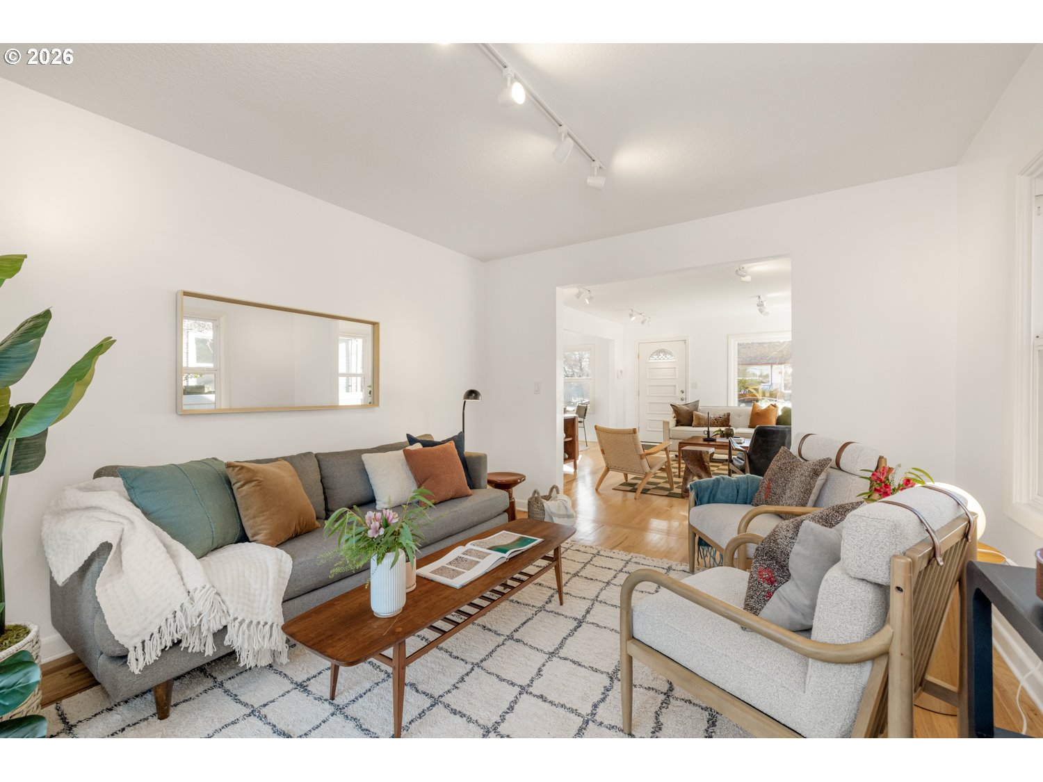 property viewer photo 5