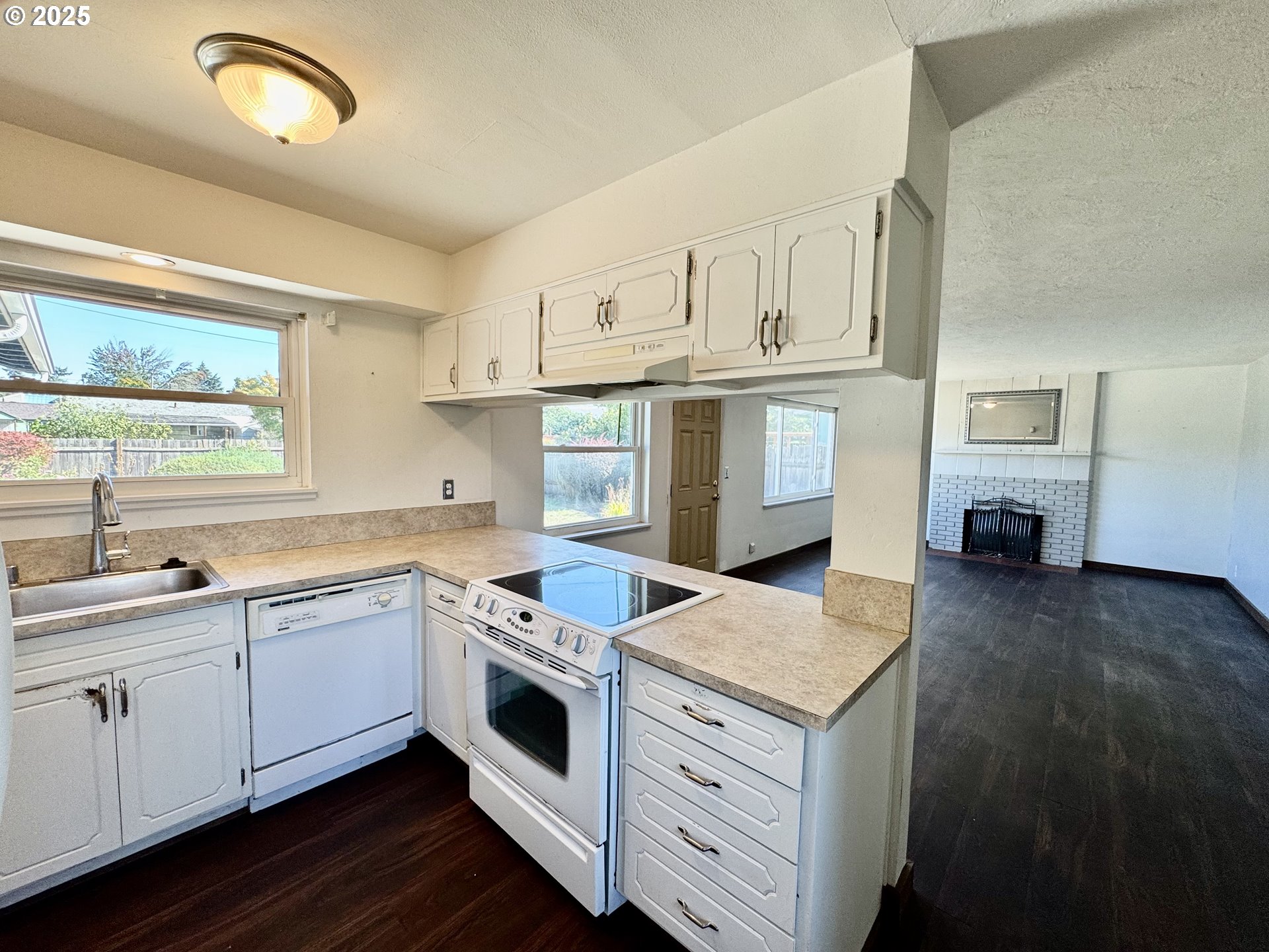 property viewer photo 19