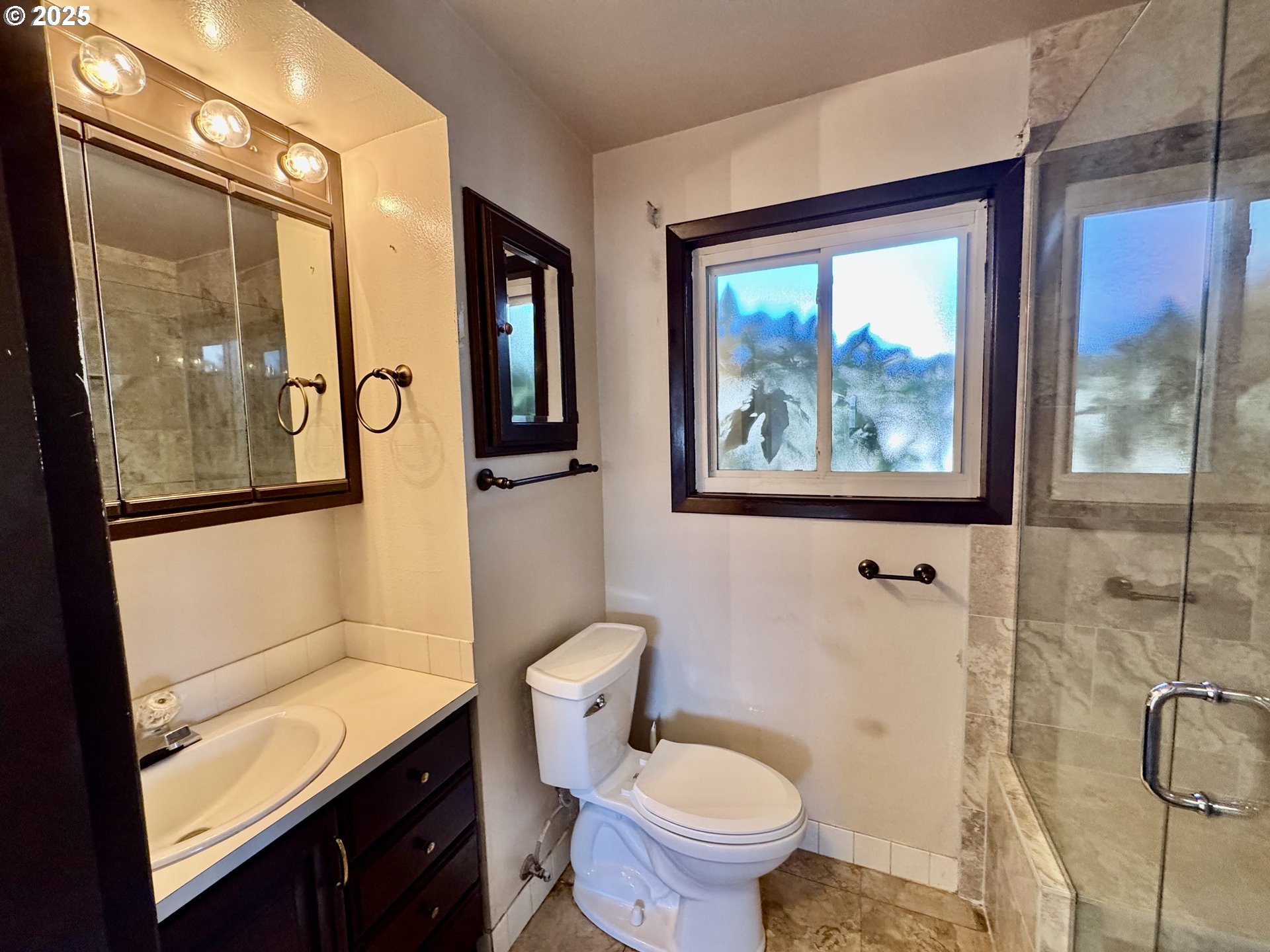property viewer photo 8