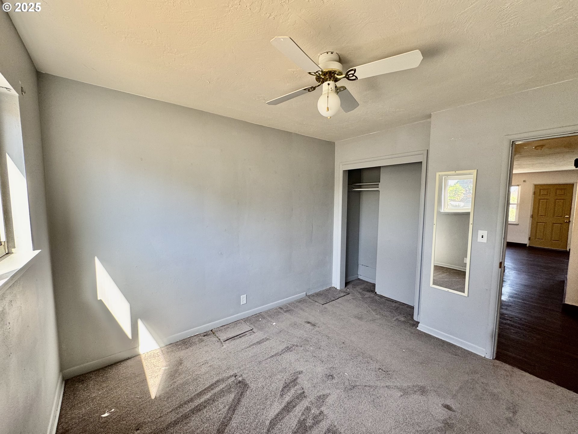 property viewer photo 9