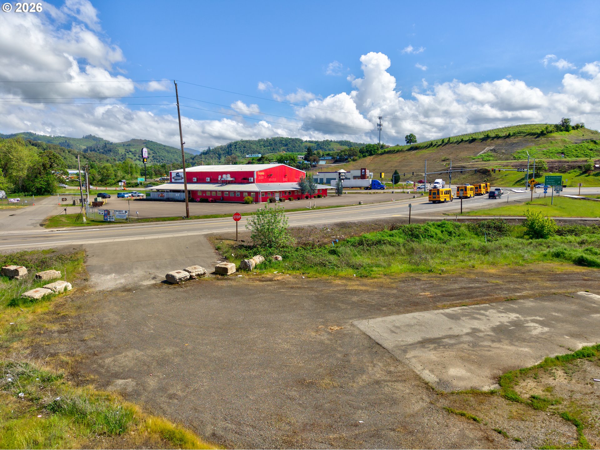 main property photo 34