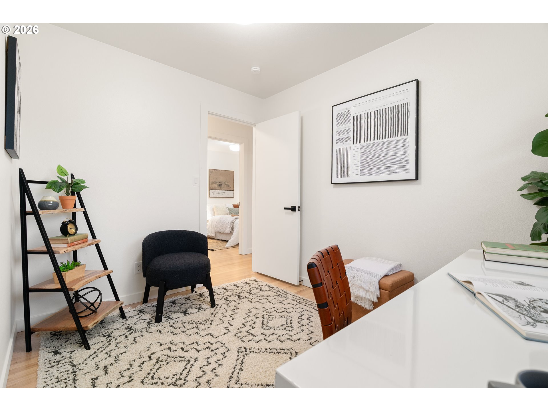 property viewer photo 11