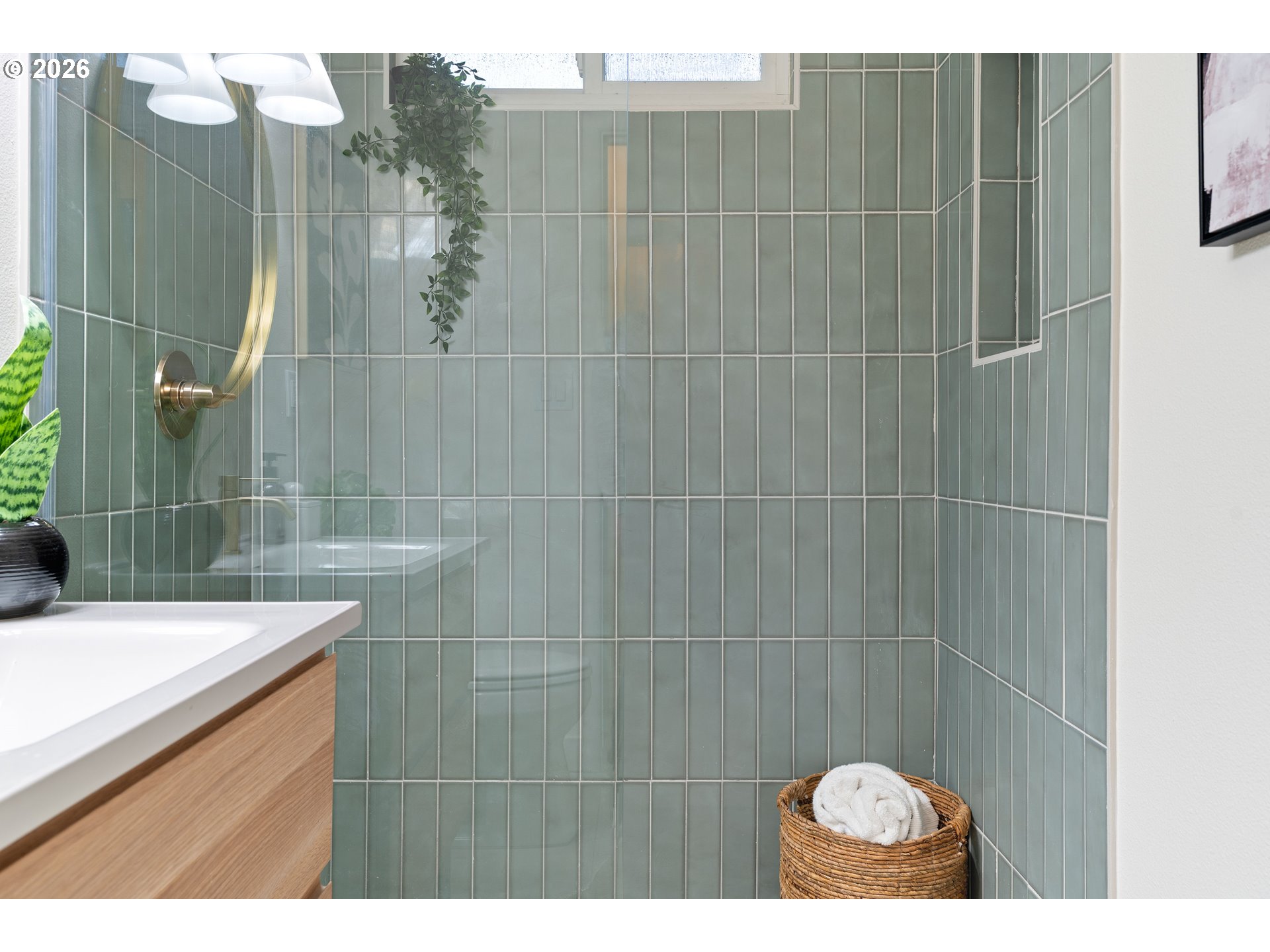 property viewer photo 16