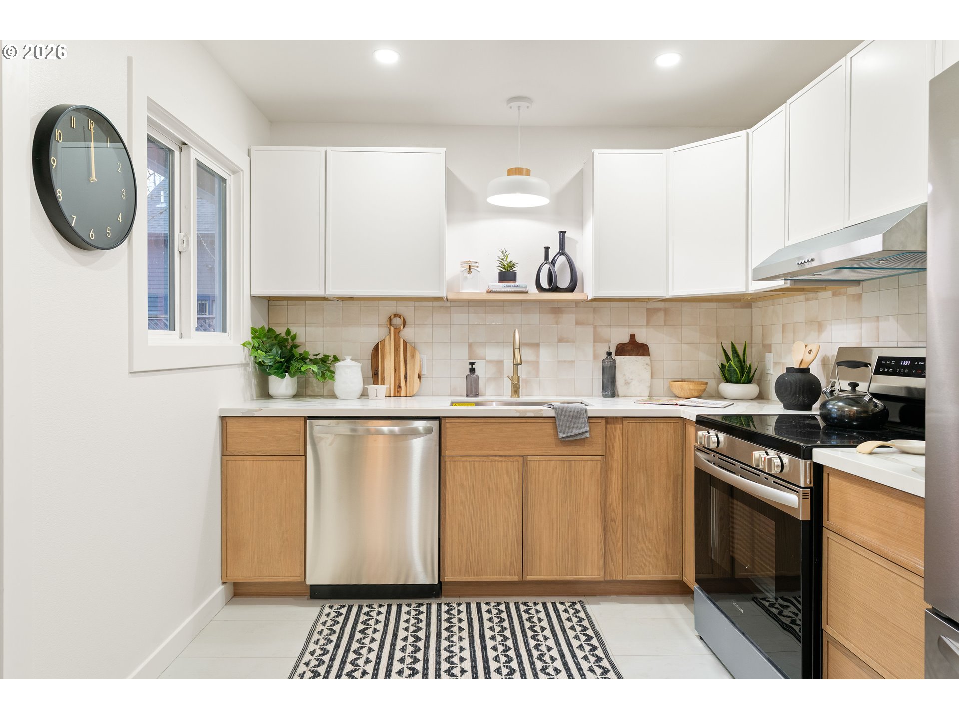 property viewer photo 2
