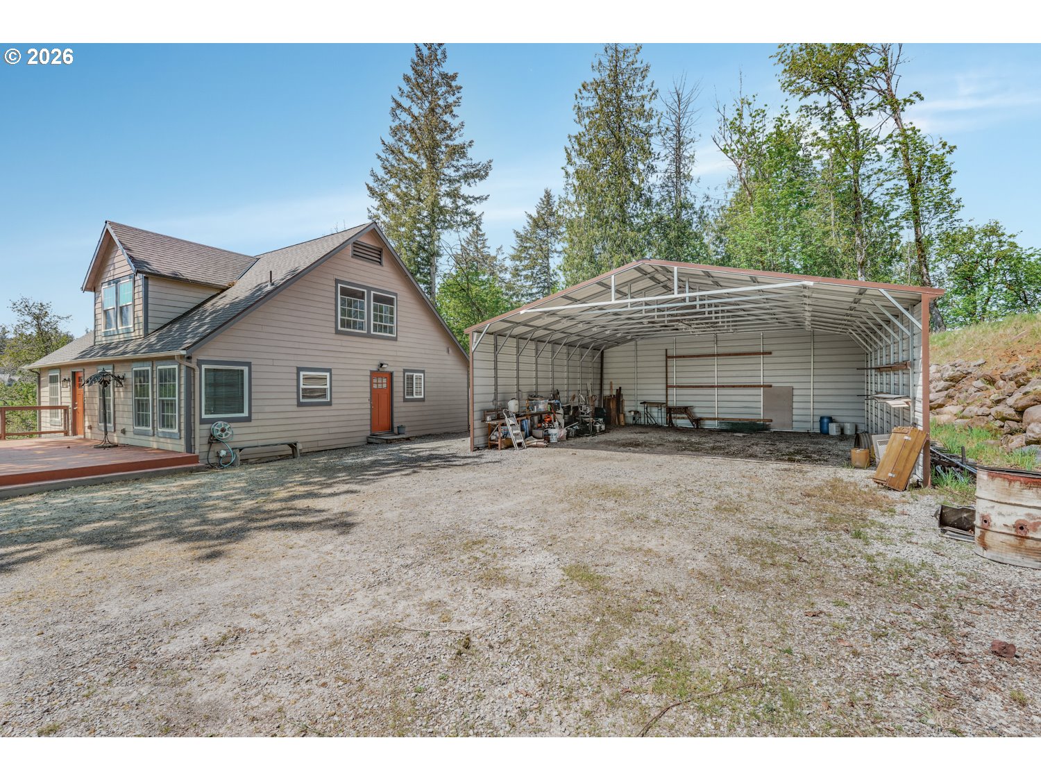 main property photo 33
