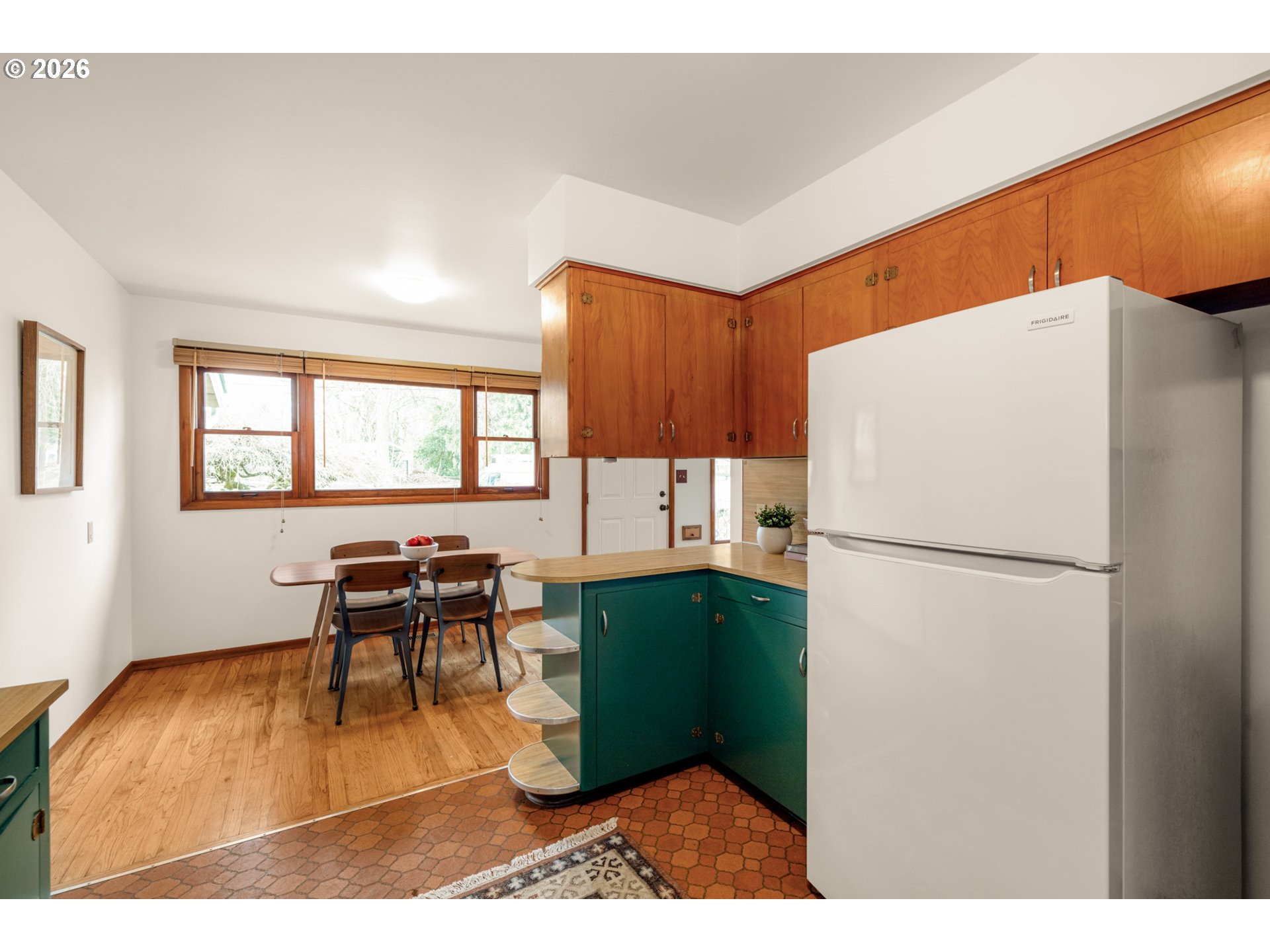 property viewer photo 15